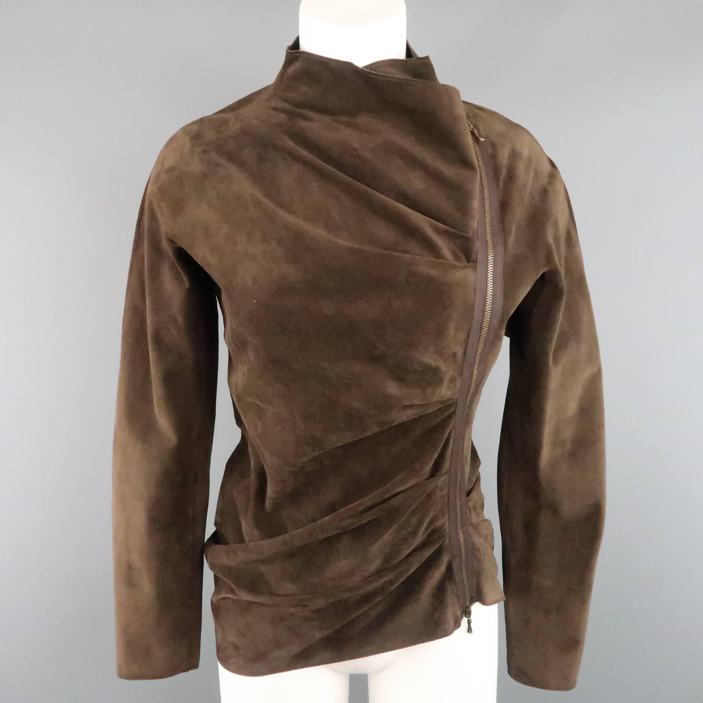 LANVIN jacket comes in brown suede and features an asymmetrical, double zip closure with ruched draping and high collar. Fall/Winter 2009 collection. Made in Italy.
 
Excellent Pre-Owned Condition.
Marked: IT 36
 
Measurements:
 
Shoulder: 16