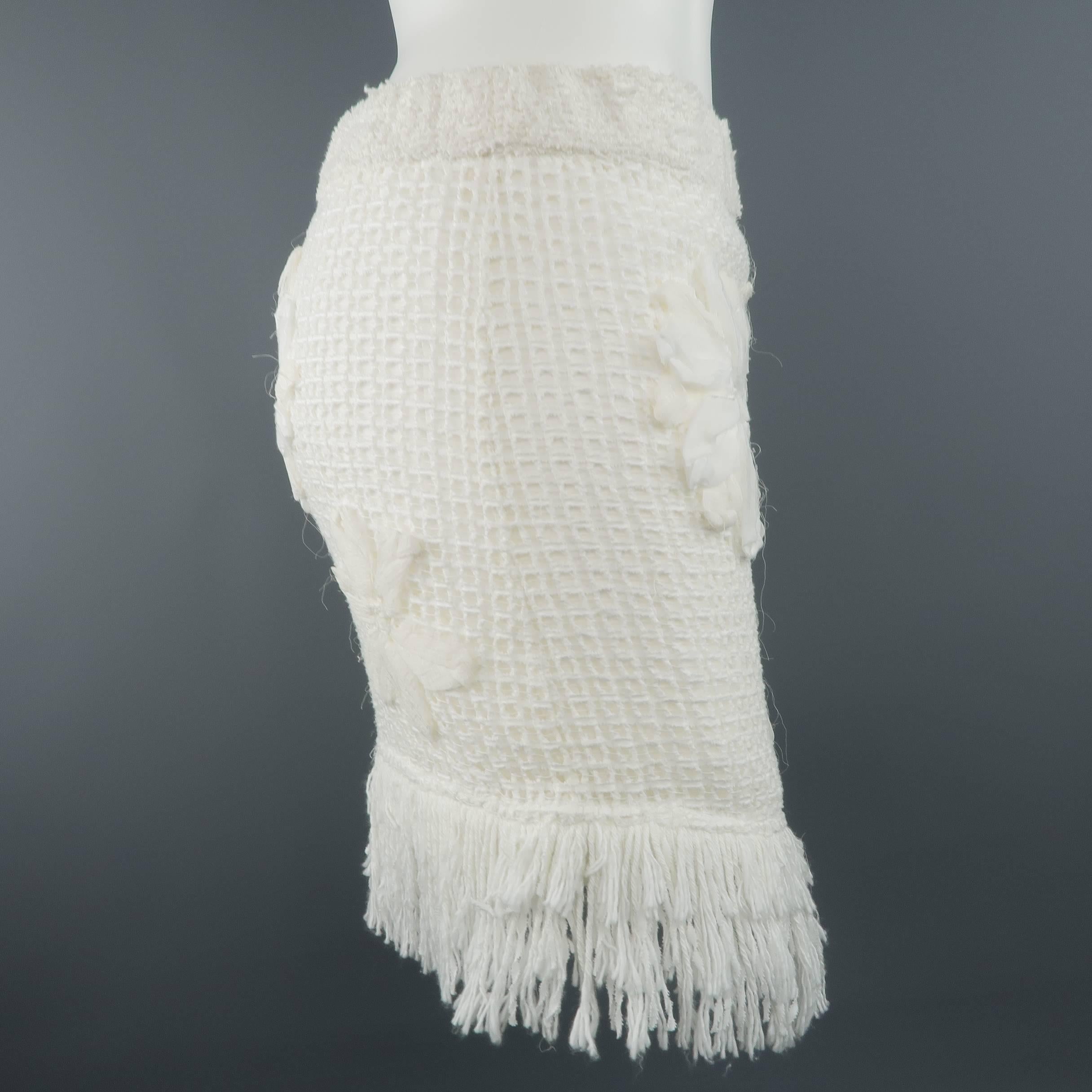 Women's CHANEL Size 4 White Cotton Mesh Knit Floral Applique Fringe Mini Skirt