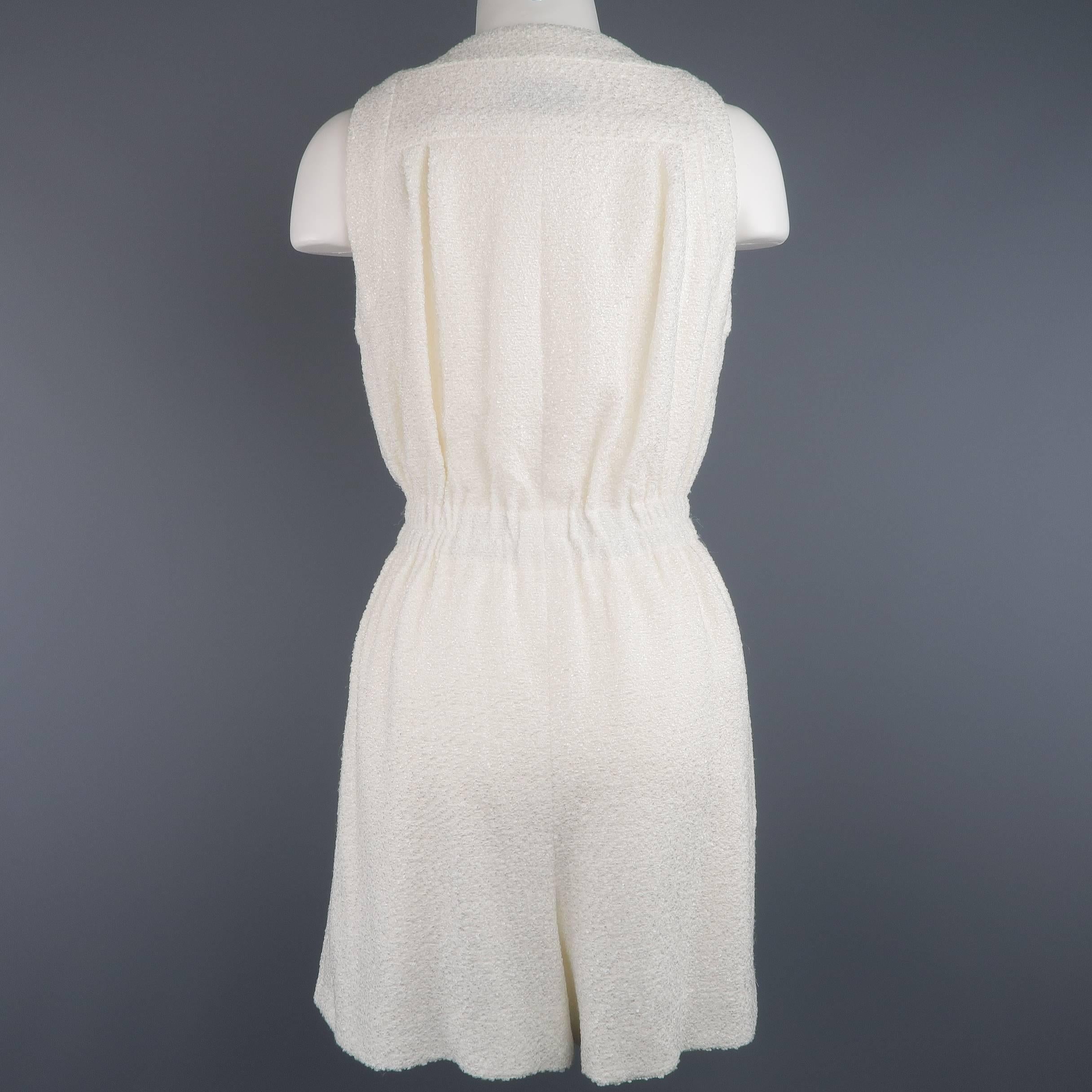 Chanel Size 2 Off White Boucle Textured Flower Button Short Romper In Excellent Condition In San Francisco, CA