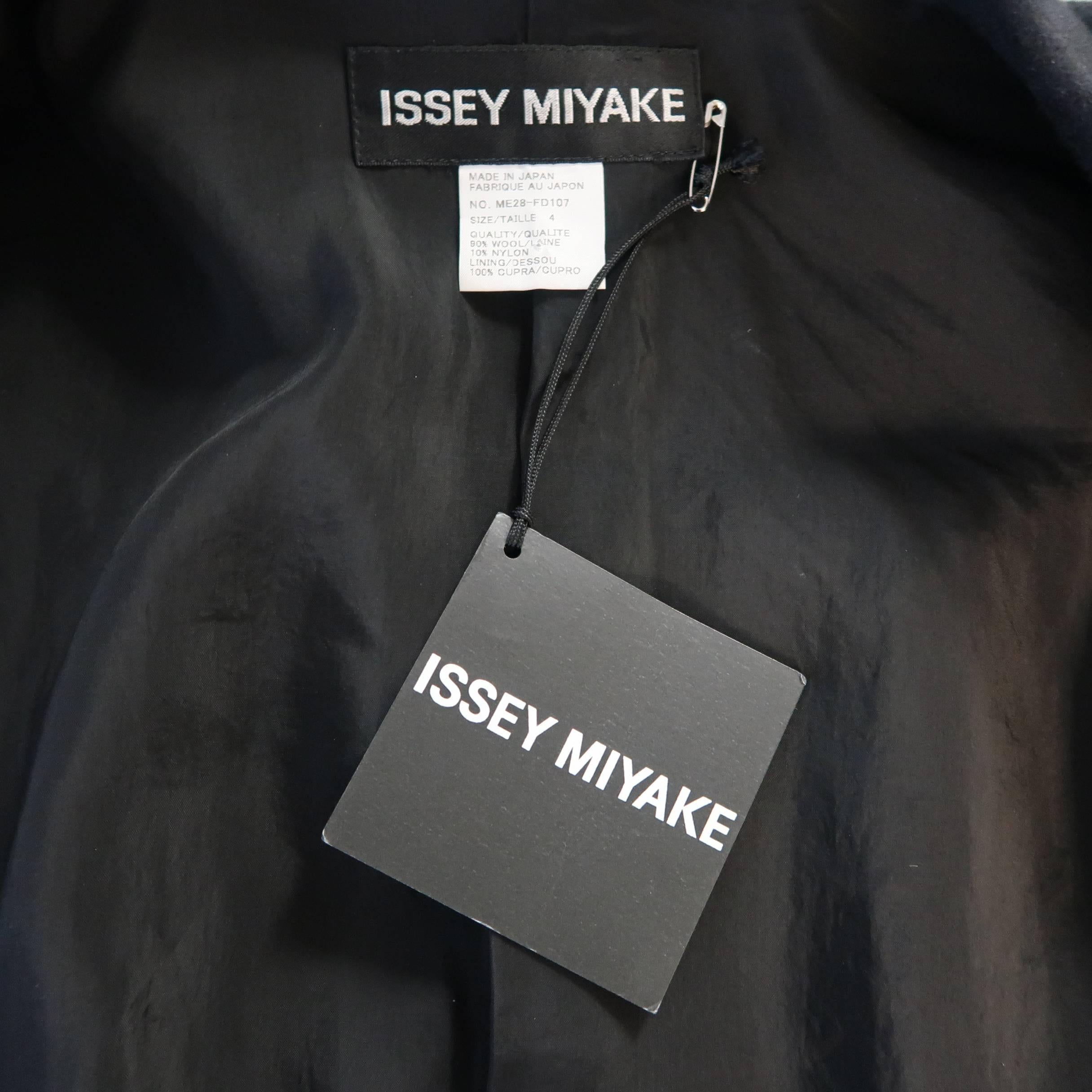 ISSEY MIYAKE XL Black & Navy Ombre Wool Blend Notch Lapel Over Coat 2