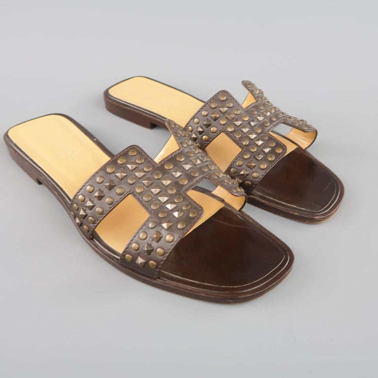 h flat sandals