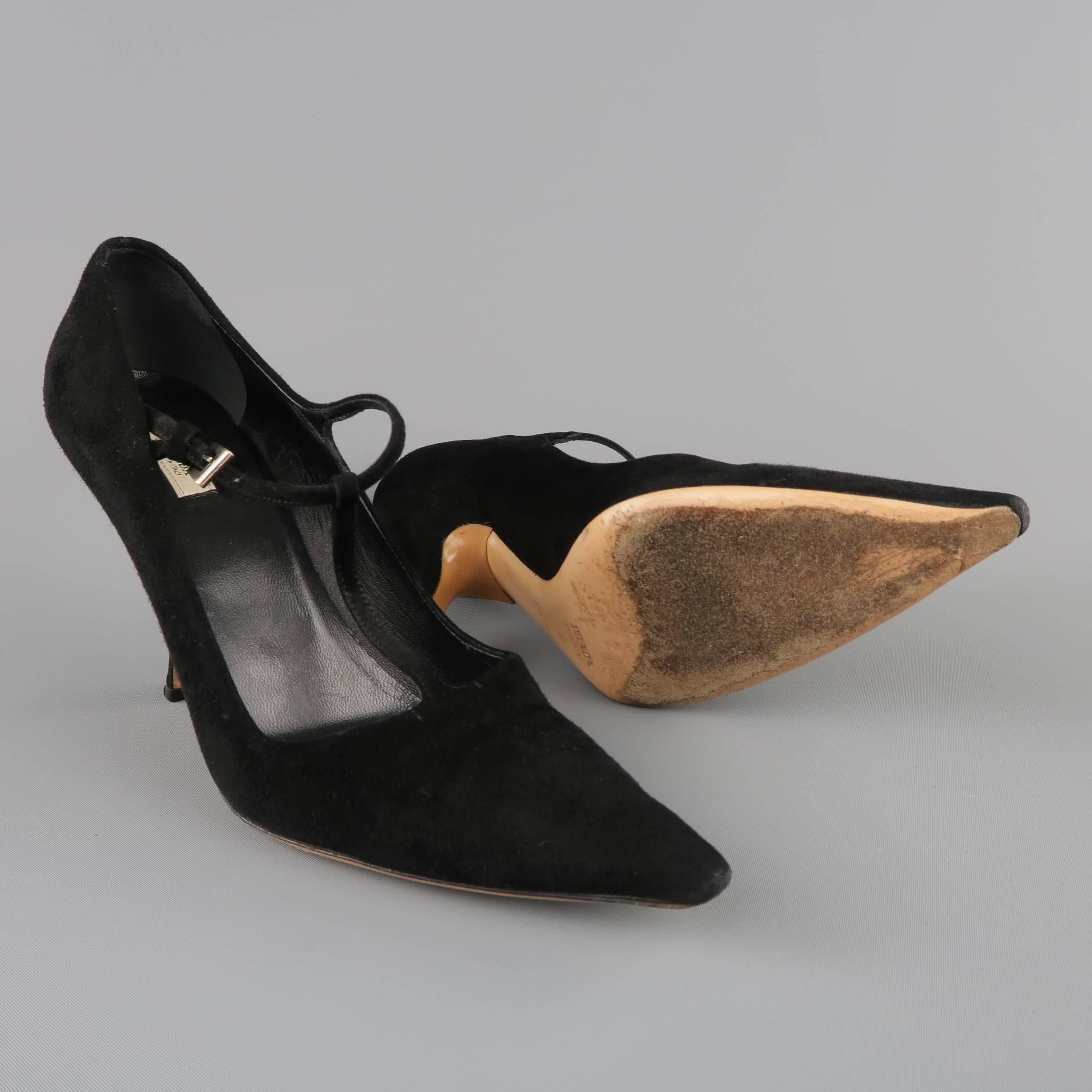PRADA Size 8 Black Suede Pointed Cuved Heel T-strap Pumps In Good Condition In San Francisco, CA