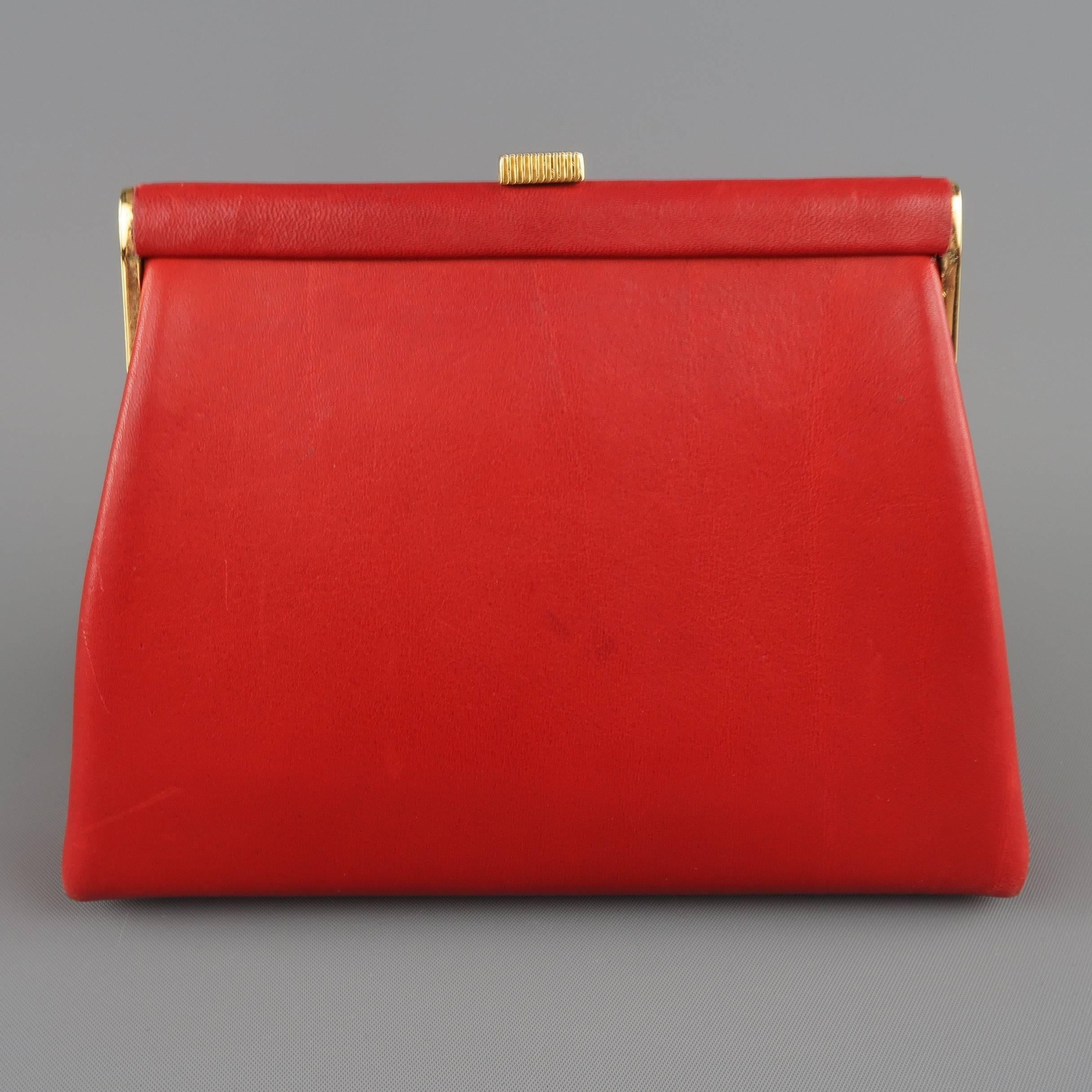 Vintage LOEWE Red Leather Purse Clutch In Fair Condition In San Francisco, CA