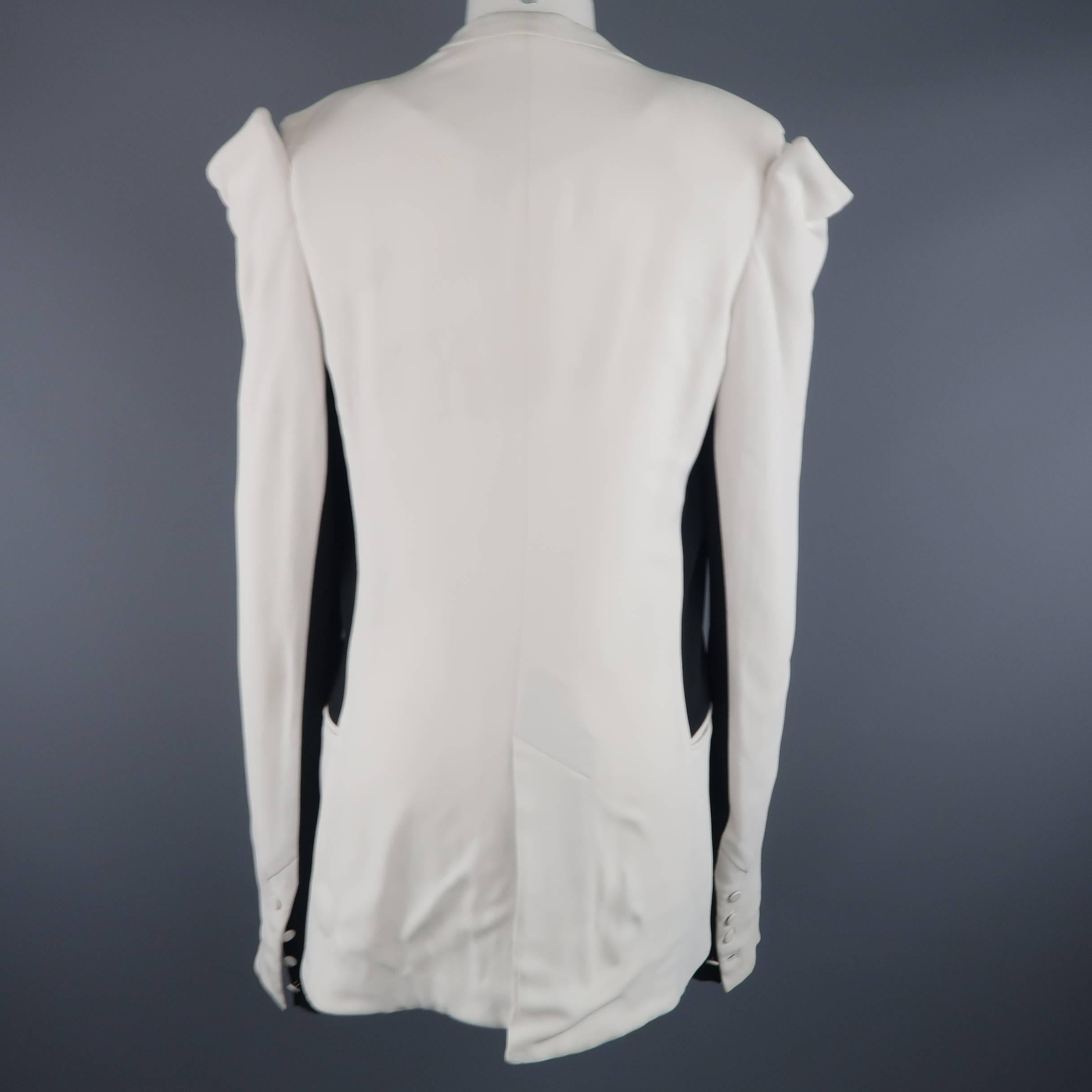 Gareth Pugh White and Black Open Front Structured Cold Shoulder Jacket 2