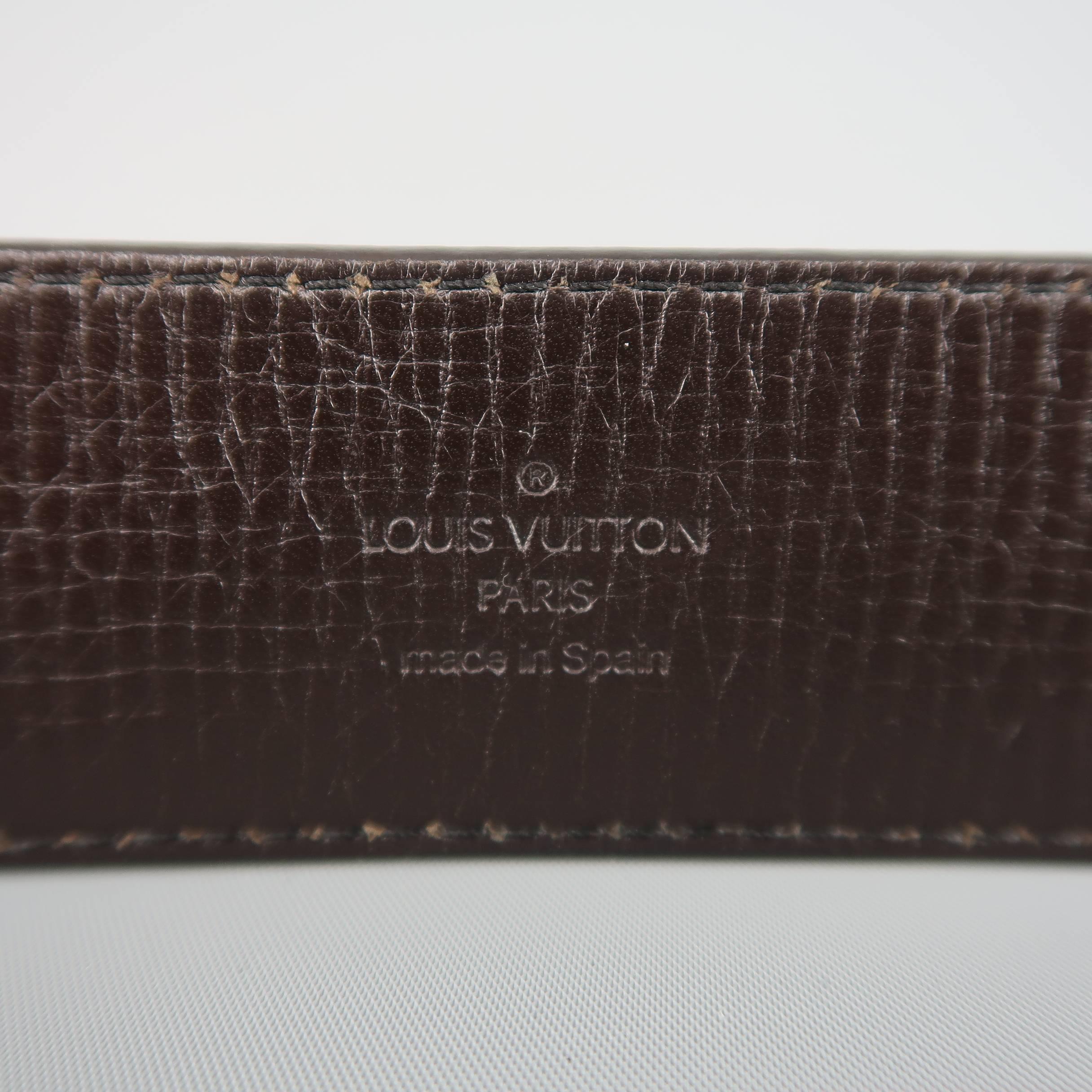 LOUIS VUITTON Size 44 Dark Gold Brass LV Buckle Brown Utah Leather Belt In Excellent Condition In San Francisco, CA
