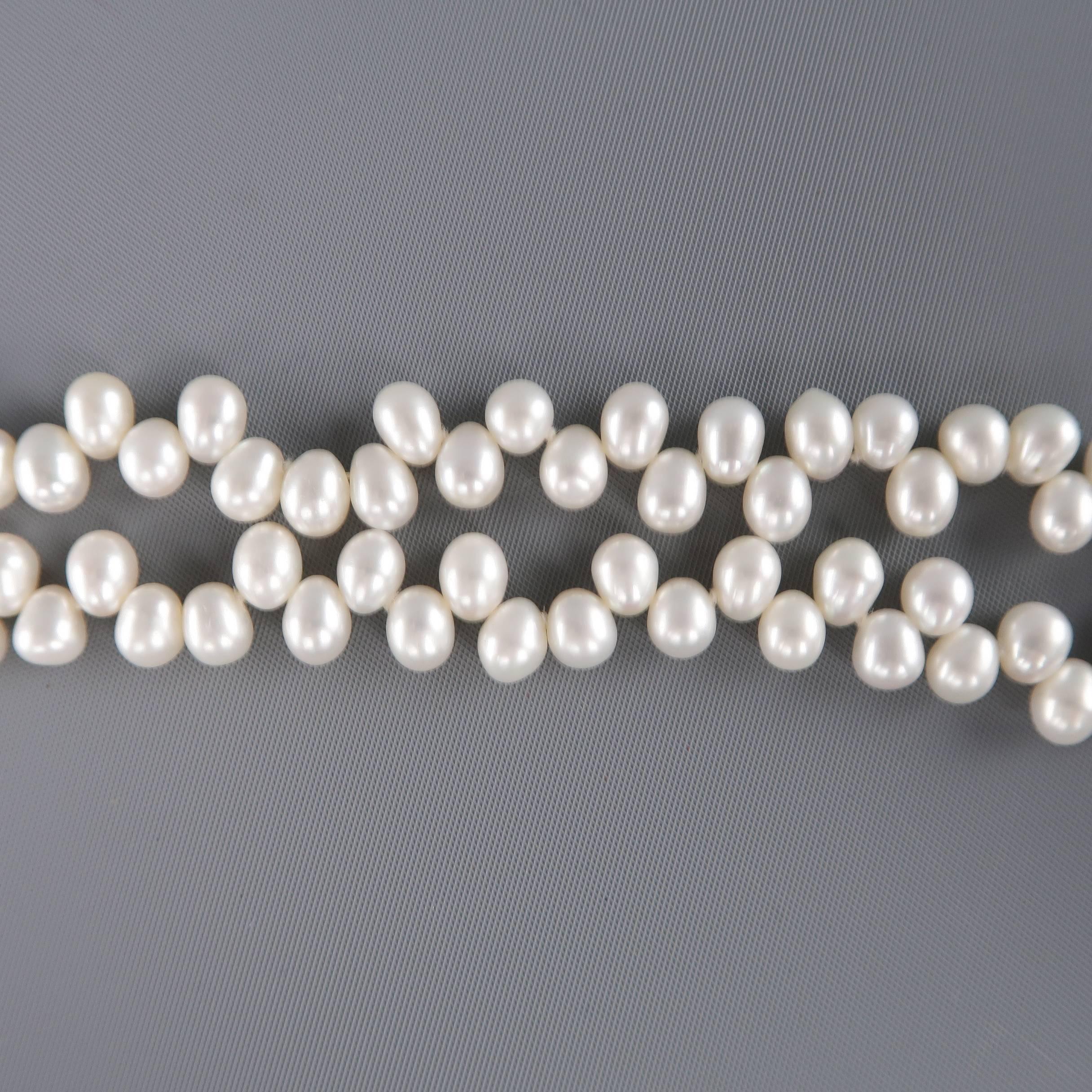 Kieselstein-Cord Bracelet Off White Pearls and Sterling Silver Alligator Clasp In Excellent Condition In San Francisco, CA