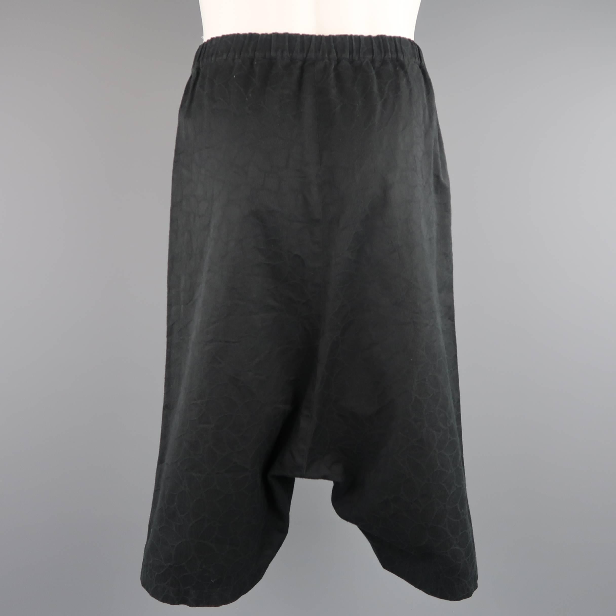Women's or Men's COMME des GARCONS Size XXS Black Floral Textured Drop Crotch Cropped Pants