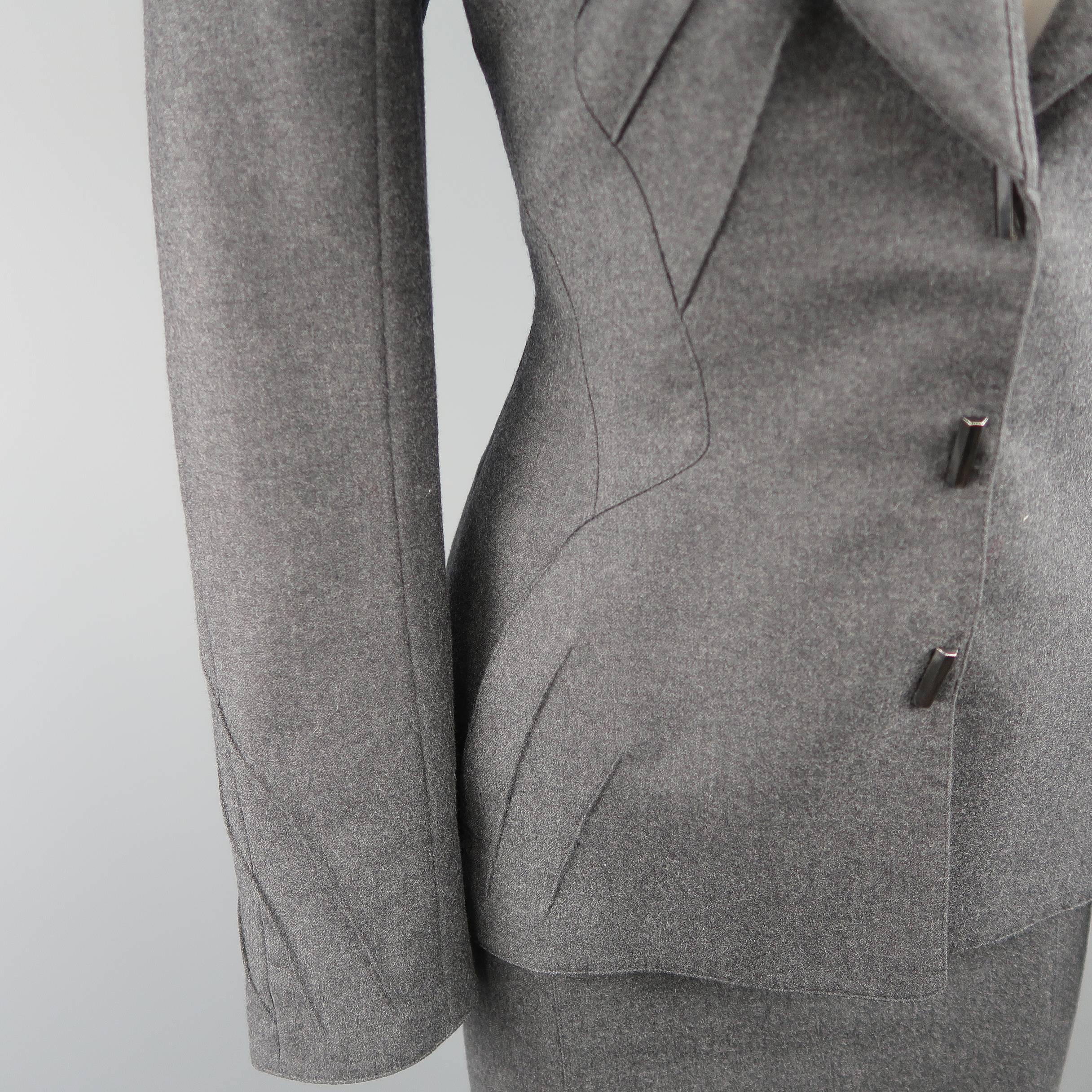 Thierry Mugler Grey Wool Piping Detailed Skirt Suit, Size 10 In Good Condition In San Francisco, CA