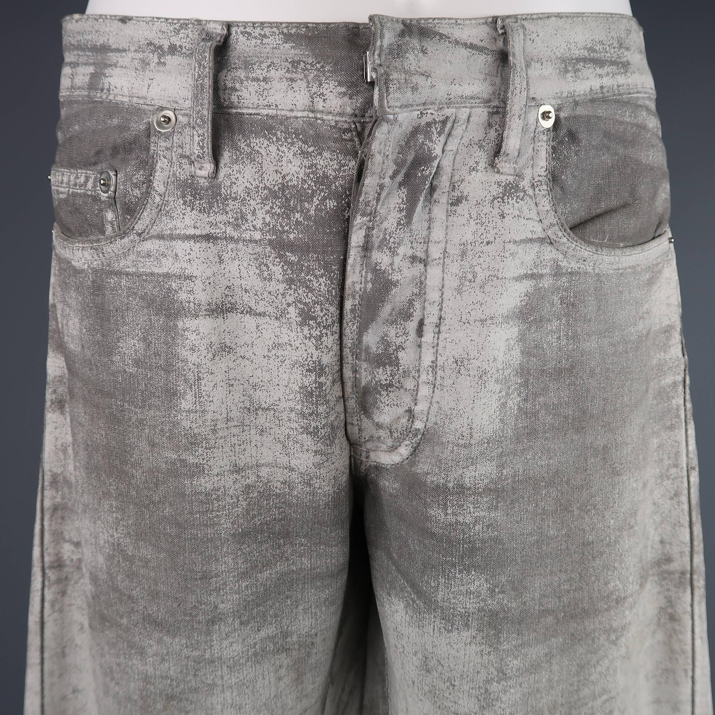 DIOR HOMME skinny jeans by Hedi Slimane come in a light weight gray stretch cotton canvas with all over marbled distressed paint effect. Minor wear and discolorations. Made in Japan.
 
Good Pre-Owned Condition.
Marked: 31
 
Measurements:
 
Waist: 33