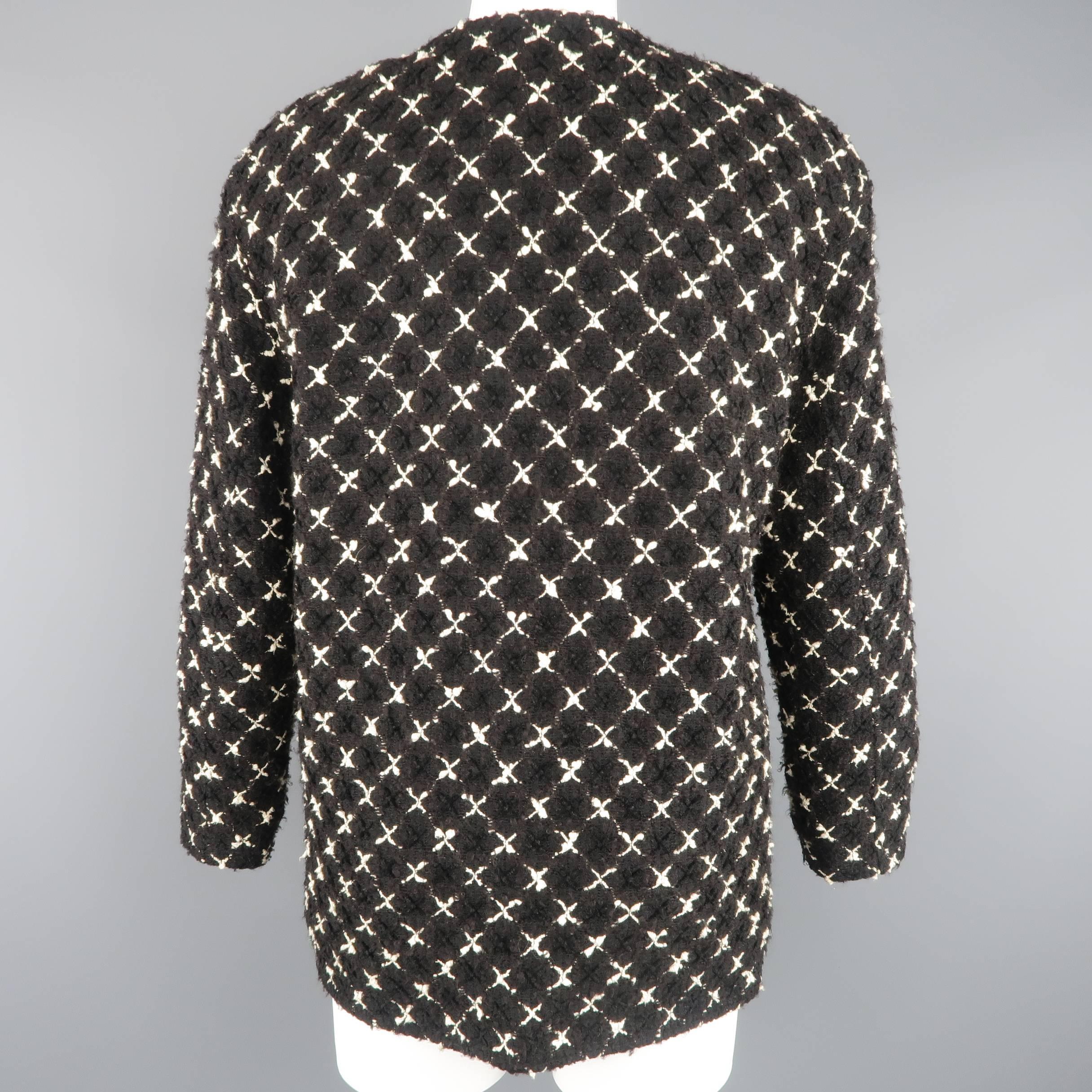Chanel Vintage Black and White X Print Boucle Pearl Button Collarless Jacket  2