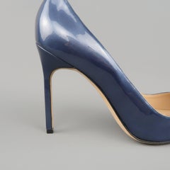 Manolo Blahnik Size 10 Blue Metallic Pearl Patent Leather Pointed Stiletto Pumps