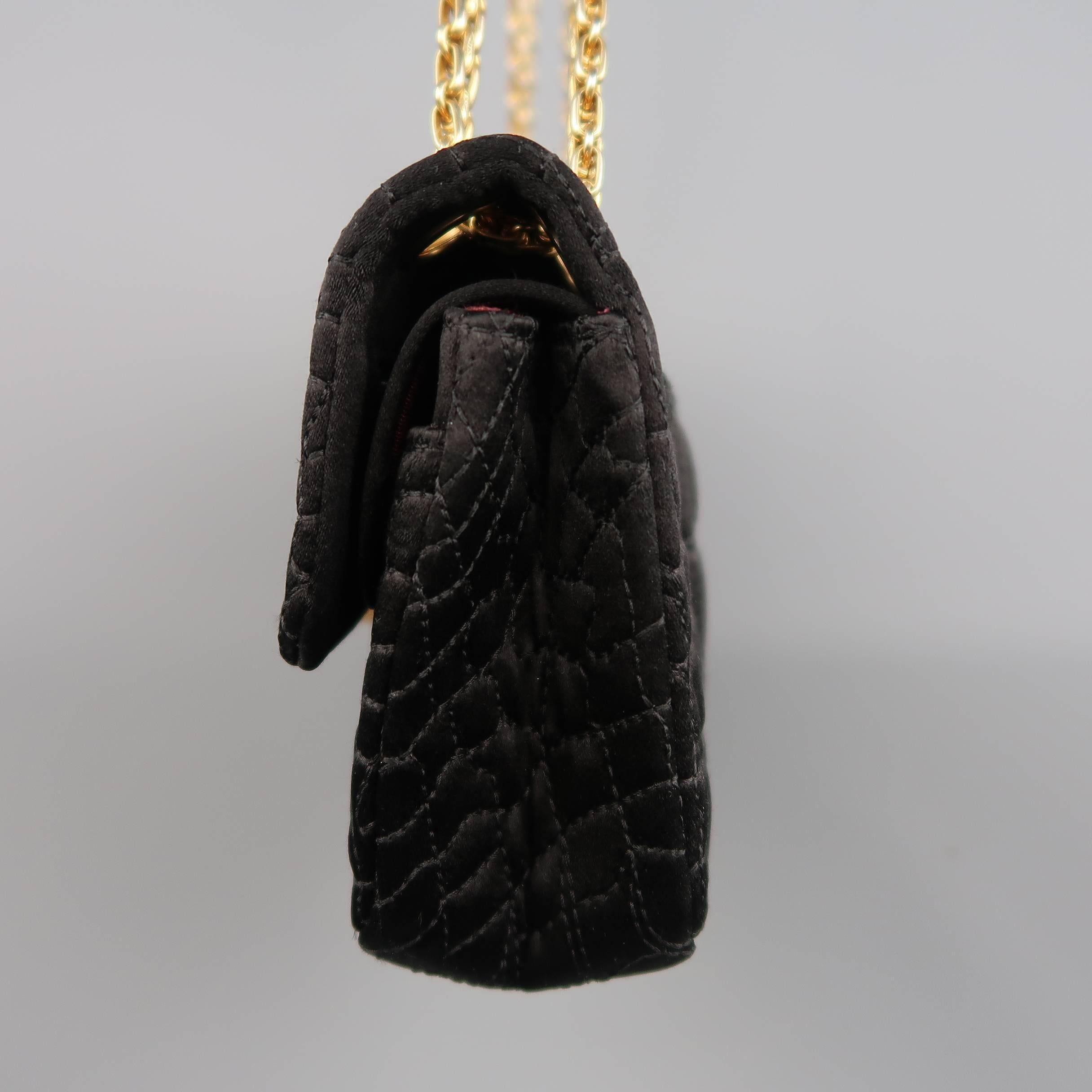 Chanel Handbag - Black Alligator Quilted Silk Gold Chain Reissue Shoulder Bag In Good Condition In San Francisco, CA