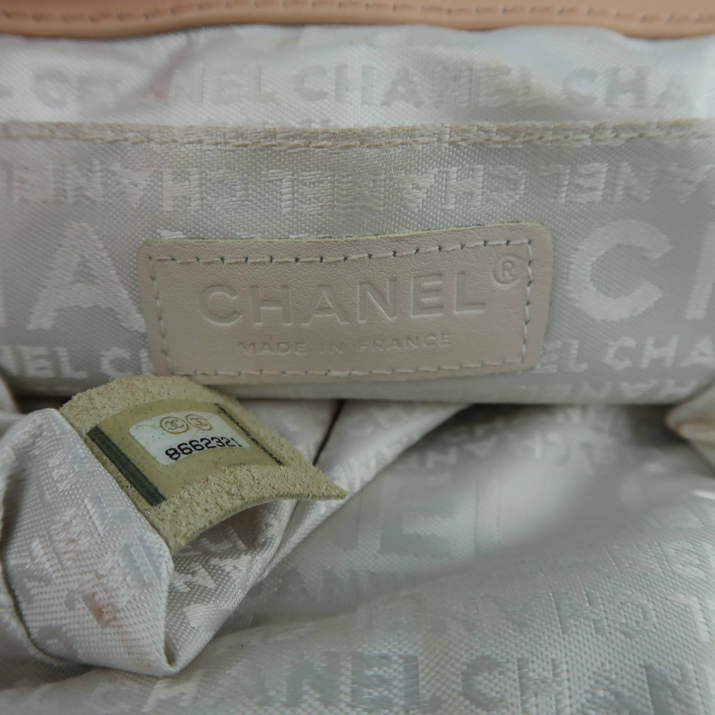 Chanel Lachsrosa Seide und Leder Perlen Mesh Mini Handtasche 4