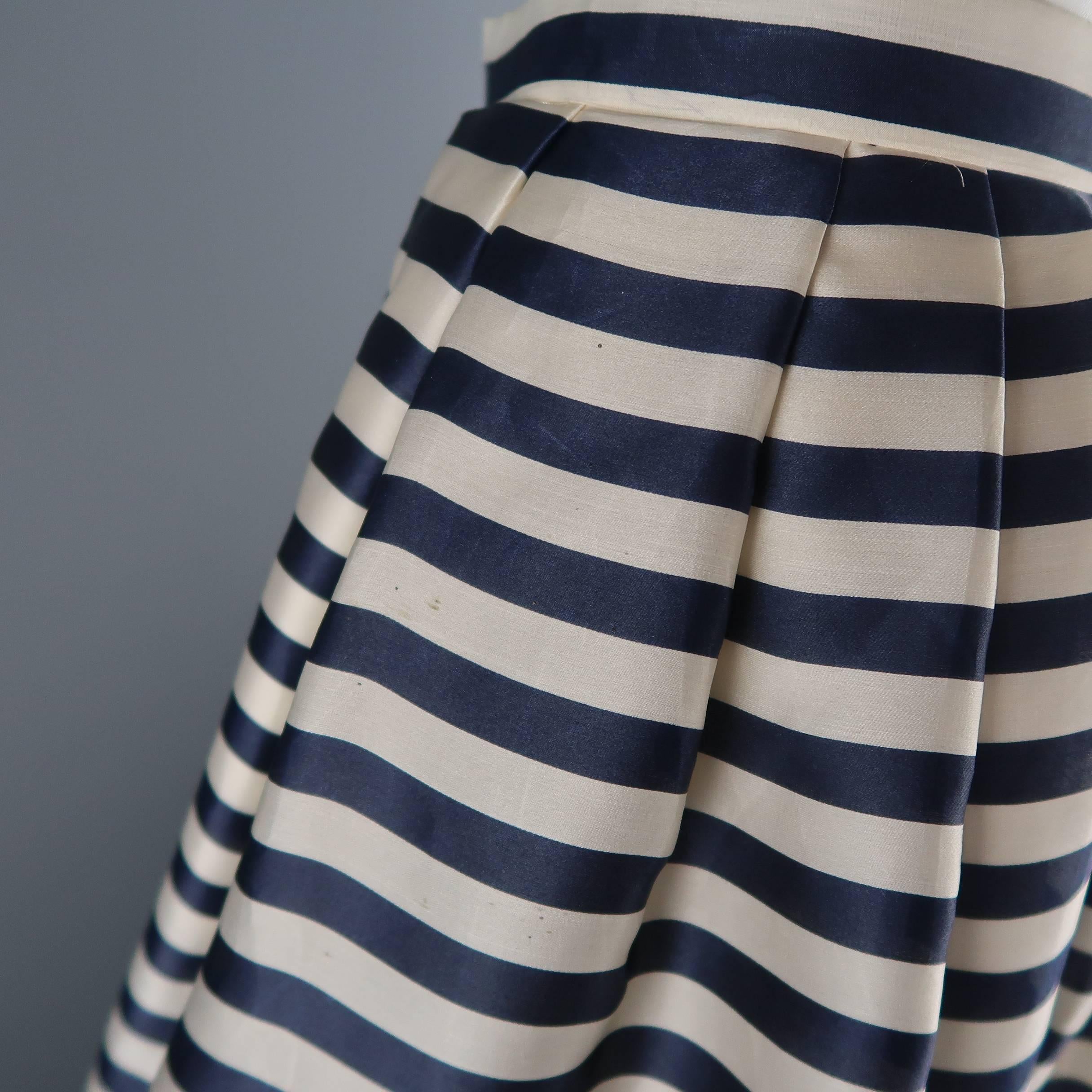 Women's OSCAR DE LA RENTA Skirt Size 6 Cream & Navy Striped Silk Pleated Ball Gown Skirt
