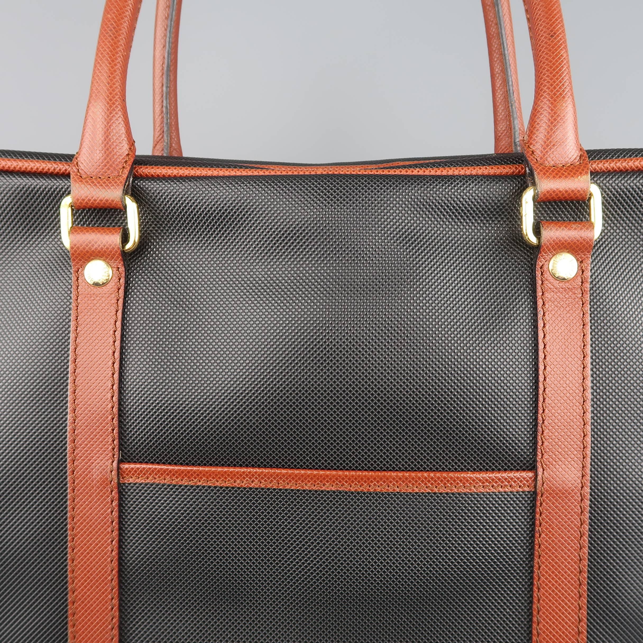 Bottega Veneta Vintage Black and Brown Textured Leather Garment Bag In Fair Condition In San Francisco, CA