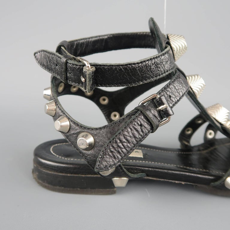 open toe buckle sandals