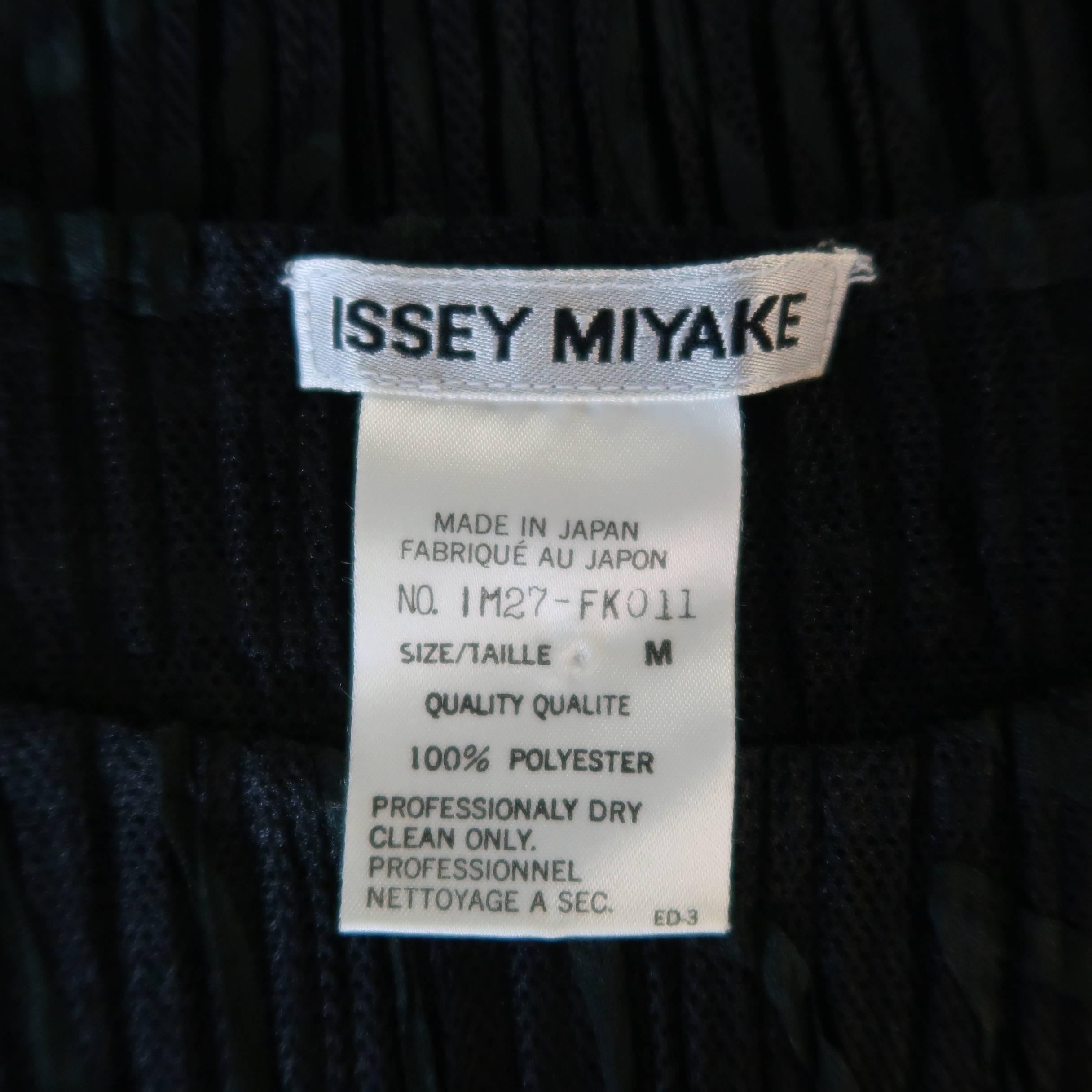 Issey Miyake Size M Black Pleated Green Ribbon Pattern Mesh Pullover 4