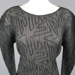 Issey Miyake Size M Black Pleated Green Ribbon Pattern Mesh Pullover
