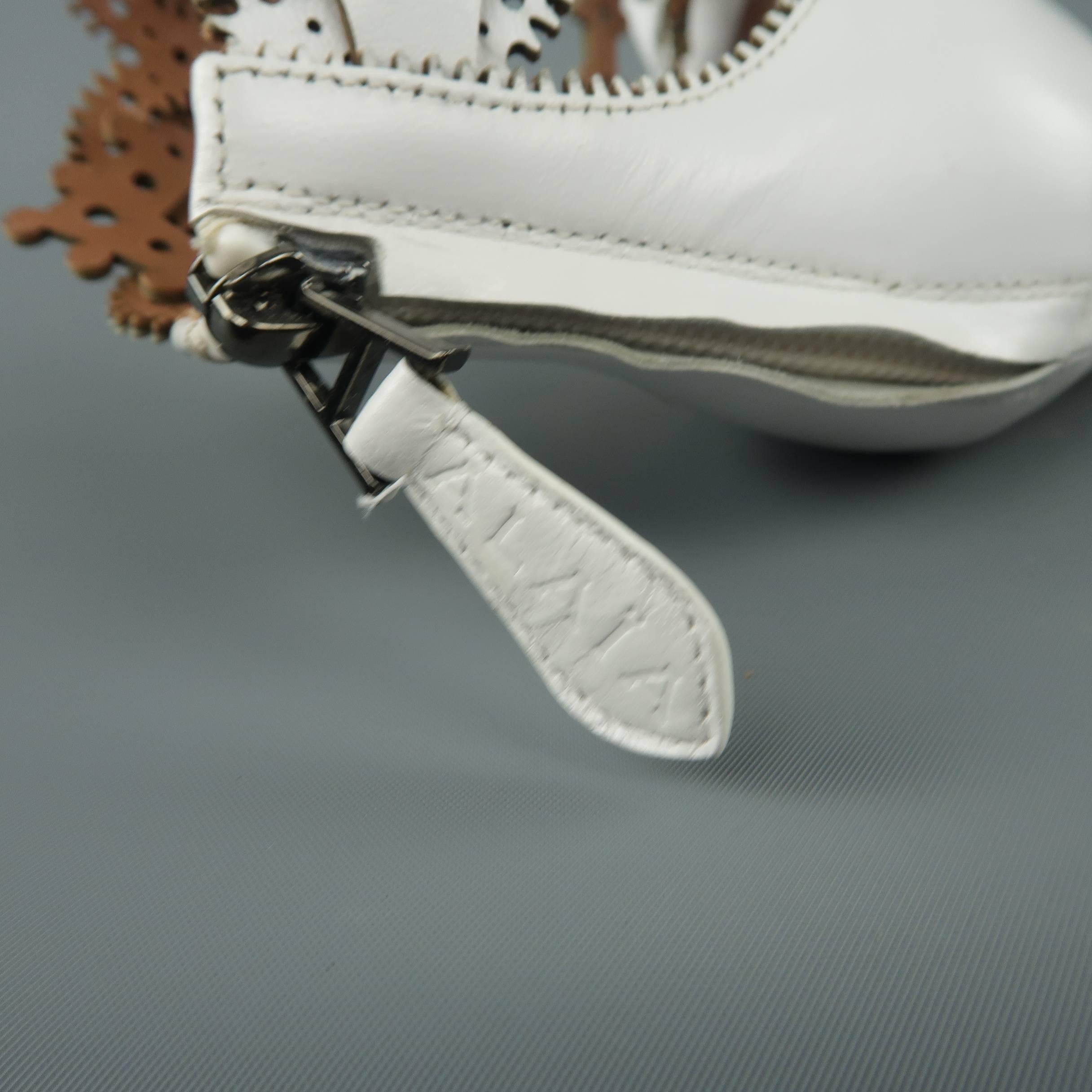 ALAIA Size 8.5 White Laser Cut Leather T Strap Sandals 3