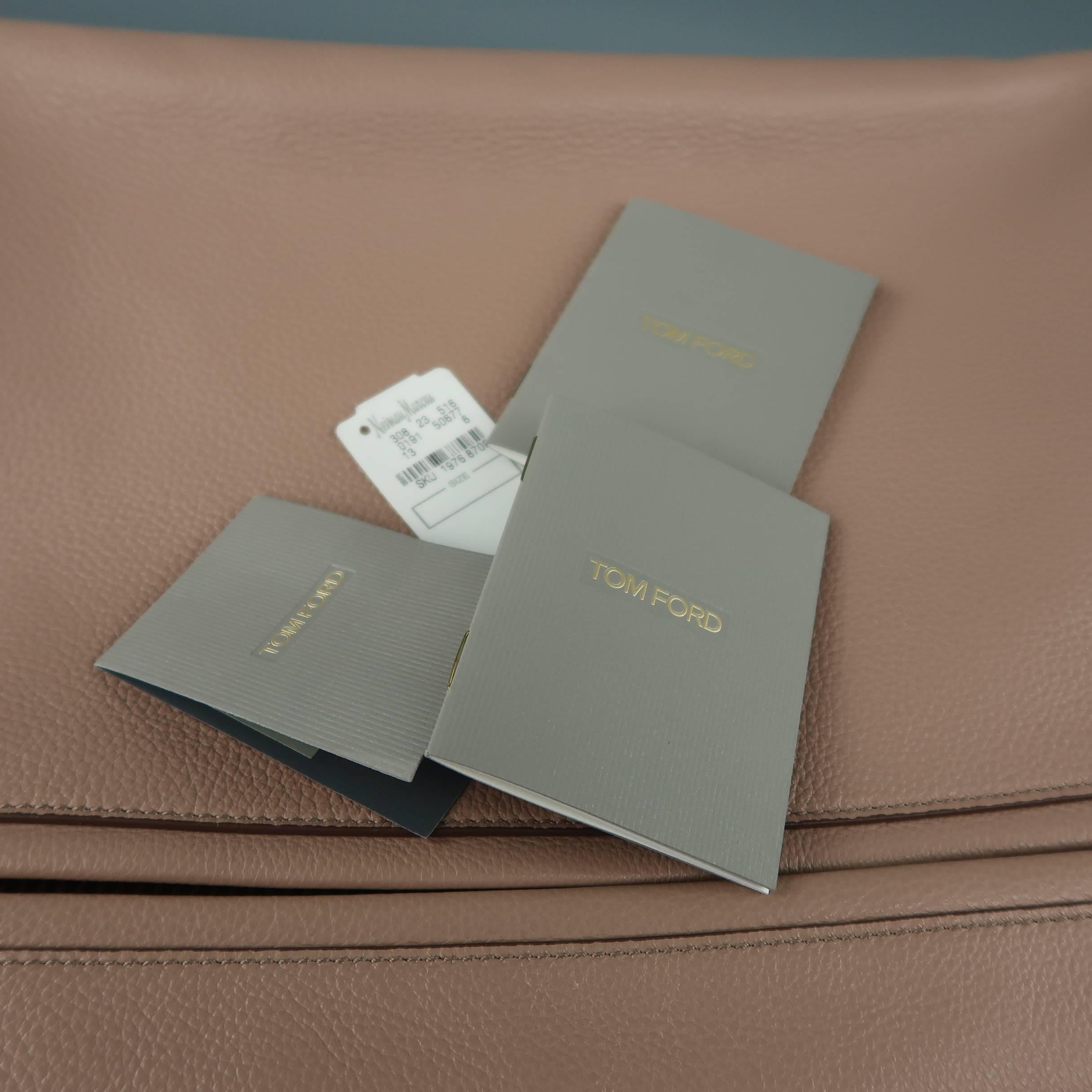 Tom Ford Handbag - Alix - Nude Textured Leather Gold Padlock Clutch Bag 7
