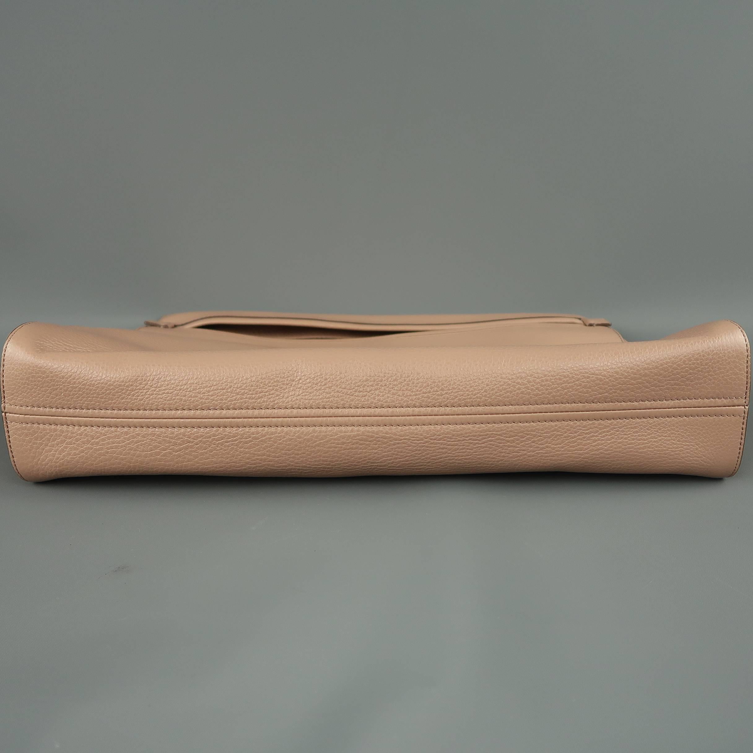 Tom Ford Handbag - Alix - Nude Textured Leather Gold Padlock Clutch Bag 4