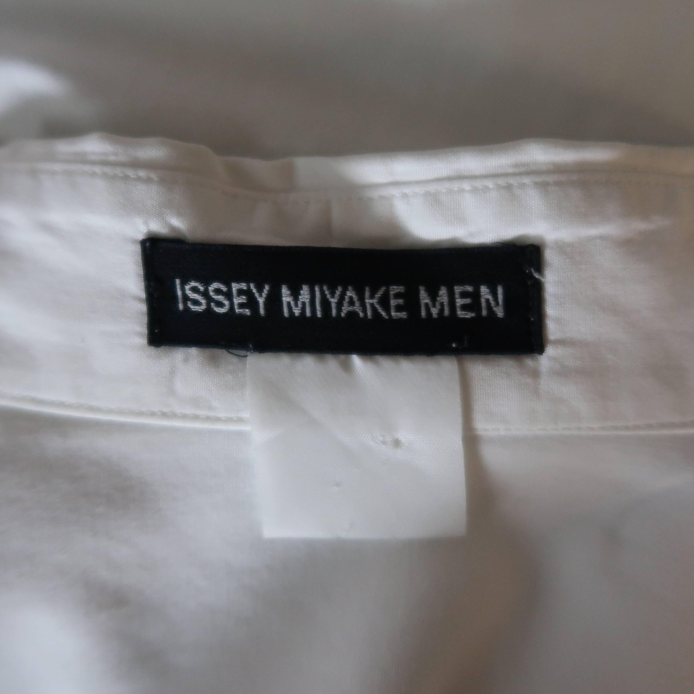Issey Miyake Men's White Cotton Plaid Stripe Short Sleeve Shirt 2