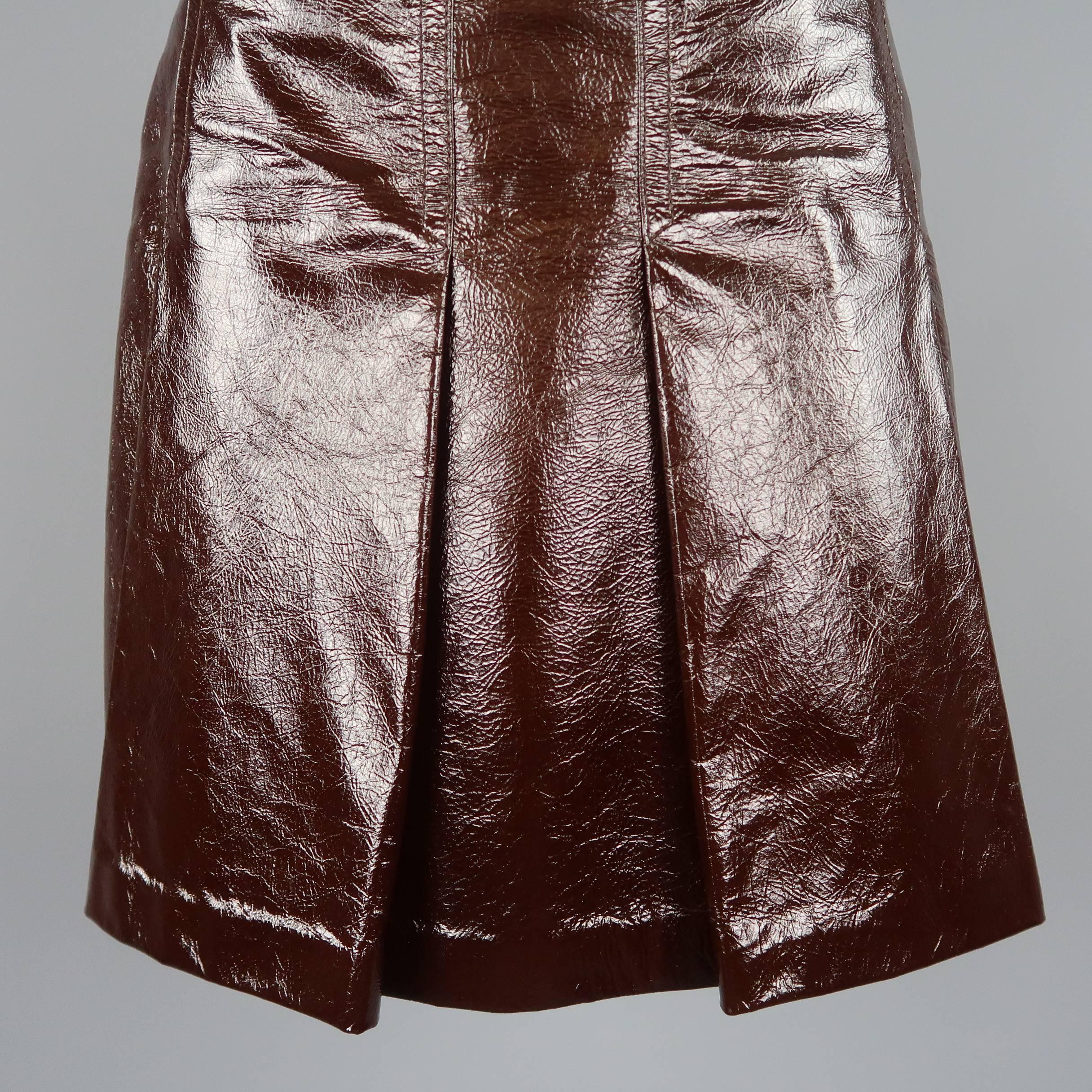 Gucci Brown Patent Leather Box Pleated Horsebit Skirt - Resort 2016 In Excellent Condition In San Francisco, CA