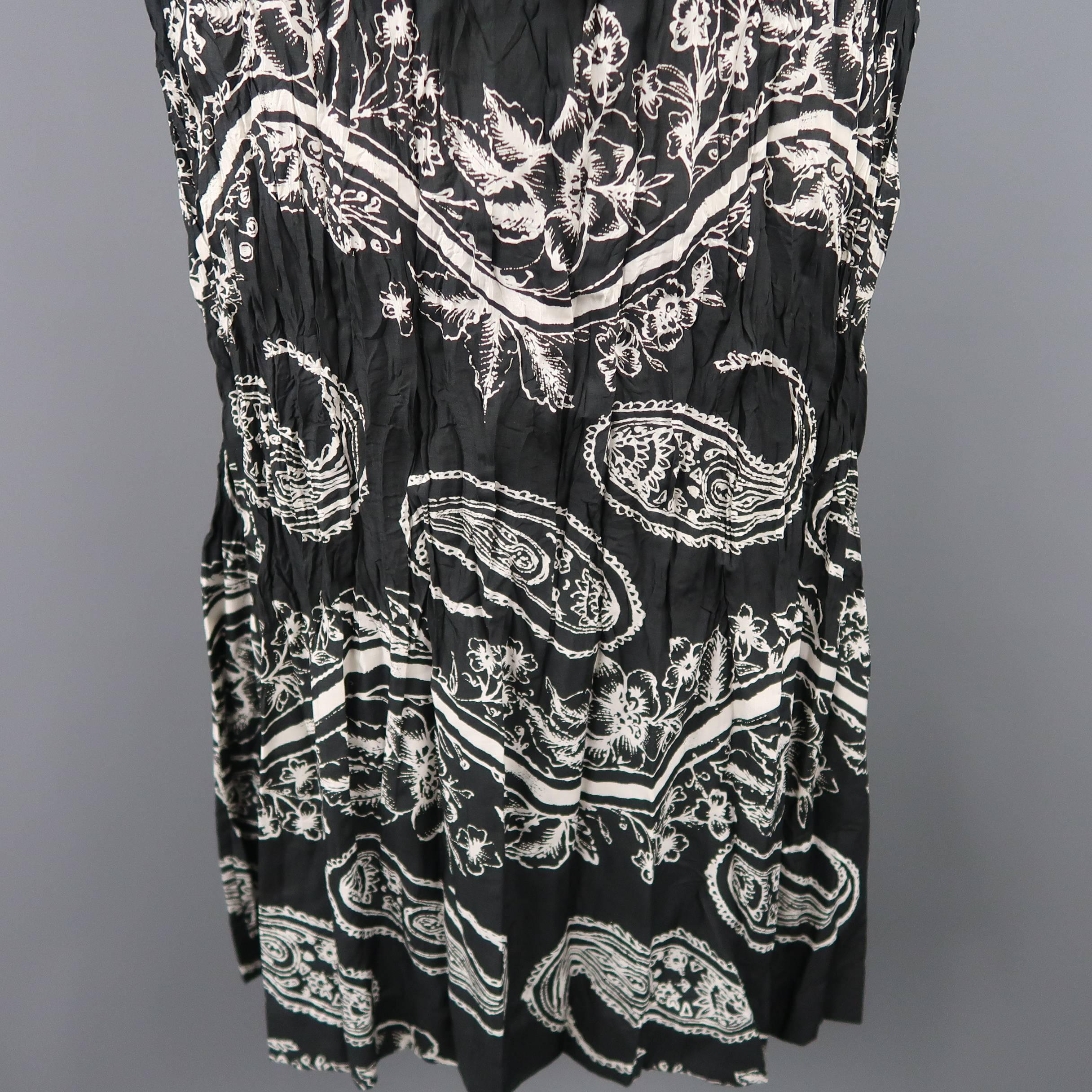 Issey Miyake Black and White Floral Paisley Wrinkle Collared Dress 4