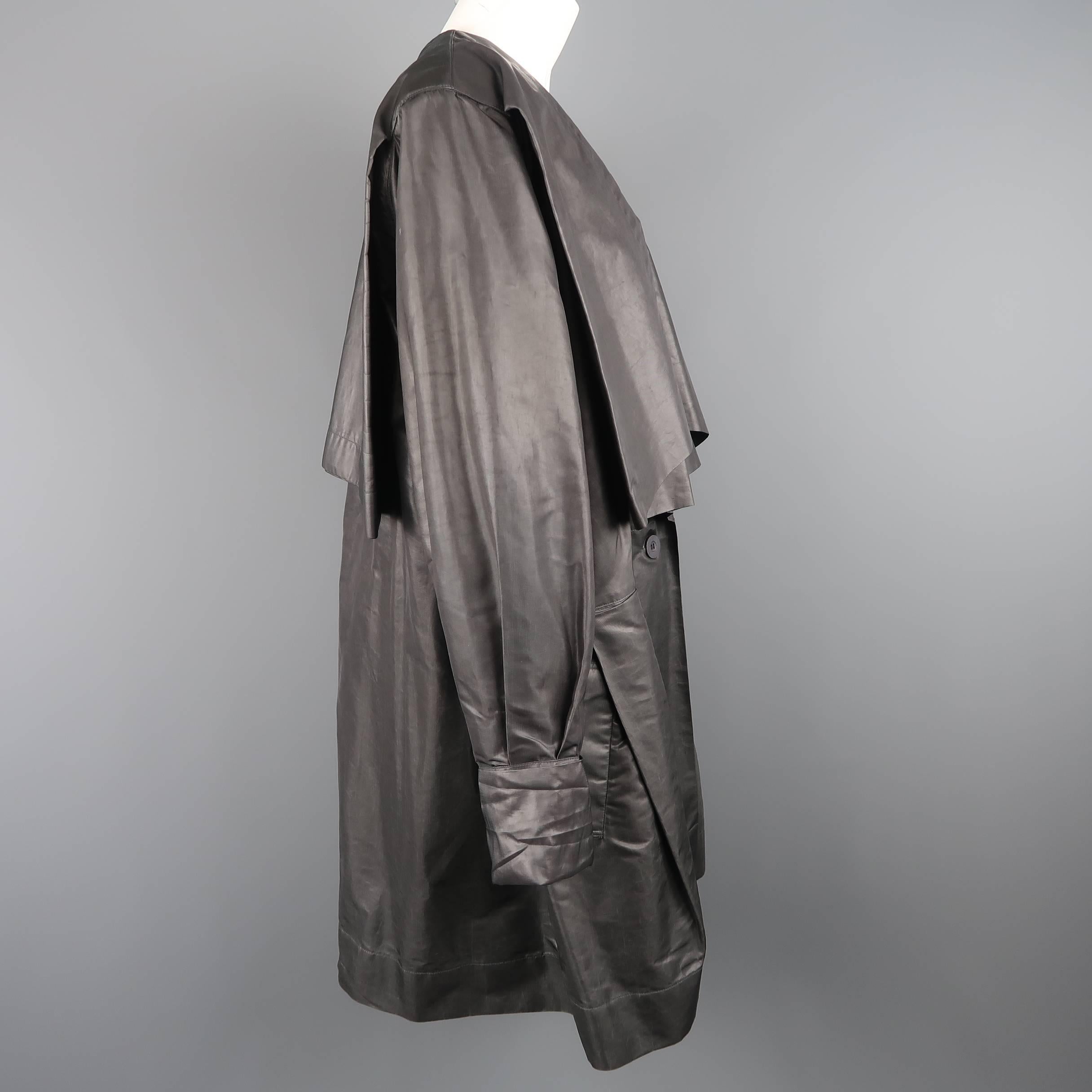 Issey Miyake Grey Metallic Twill Draped Collar Coat, 1980s  In Good Condition In San Francisco, CA