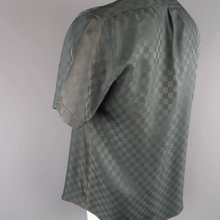 Louis Vuitton, Shirts, Mens Louis Vuitton Checkered Damier Short Sleeve  Shirt Sz L Greenwhite