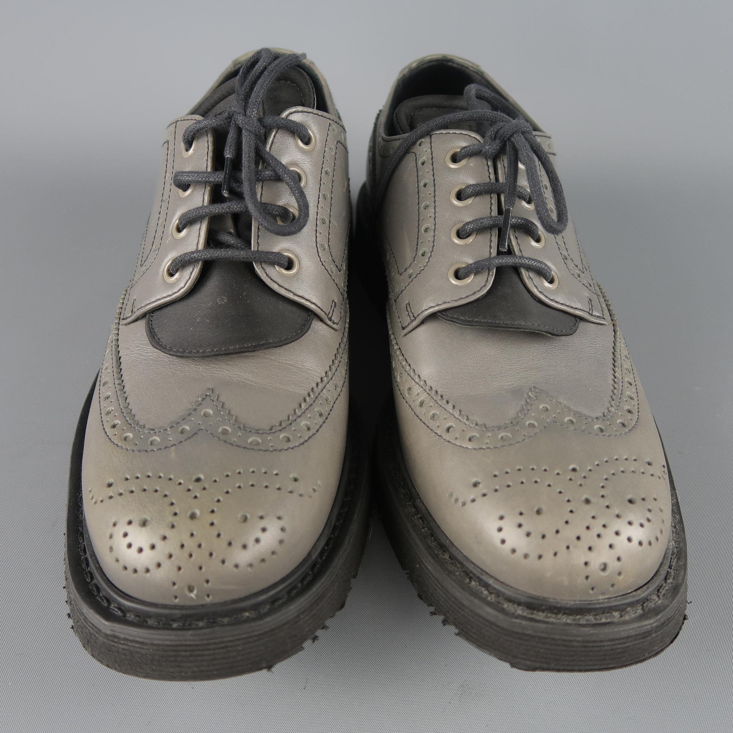 Prada Grey Leather and Nylon Wingtip Lace Up Shoes  In Fair Condition In San Francisco, CA