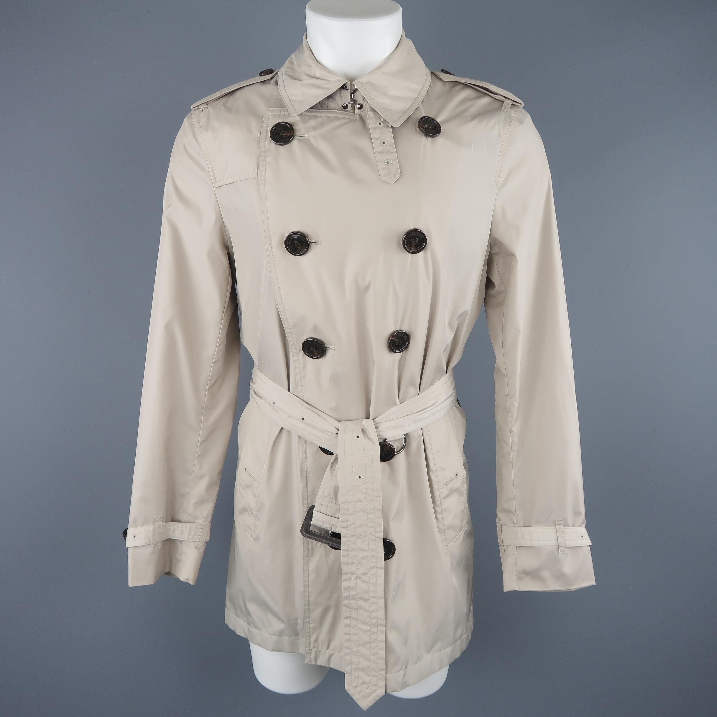 Burberry London Khaki Windbreaker Double Breasted Trench Coat In Good Condition In San Francisco, CA