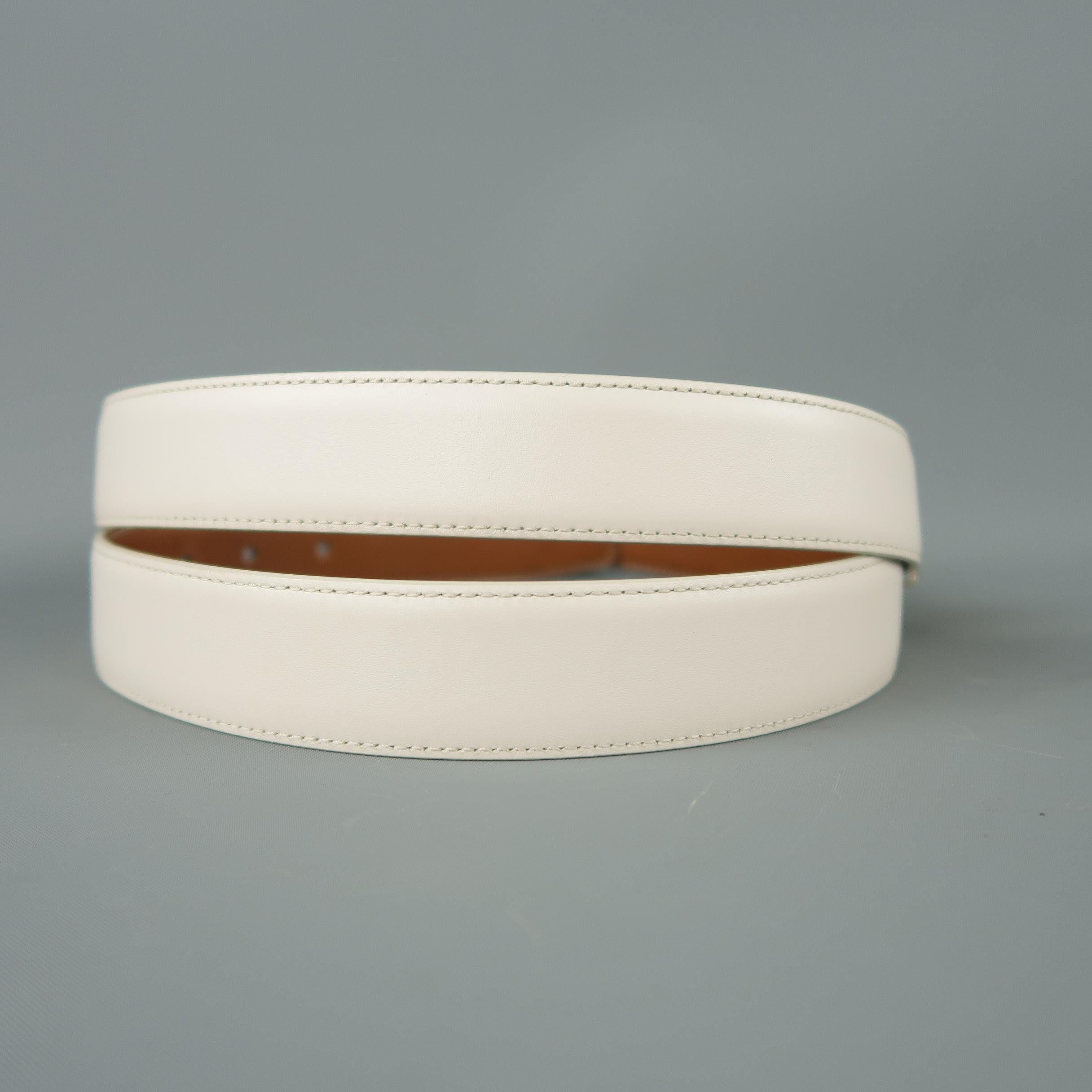 SALVATORE FERRAGAMO Size 40 Tan & White Leather Reversible Belt In Good Condition In San Francisco, CA