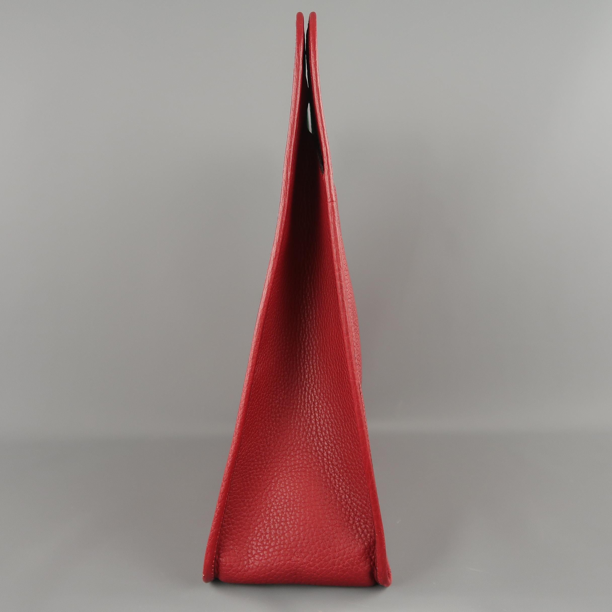 Women's or Men's Vintage Hermes Red Textured Leather Cutout Handle Shopper Tote Handbag