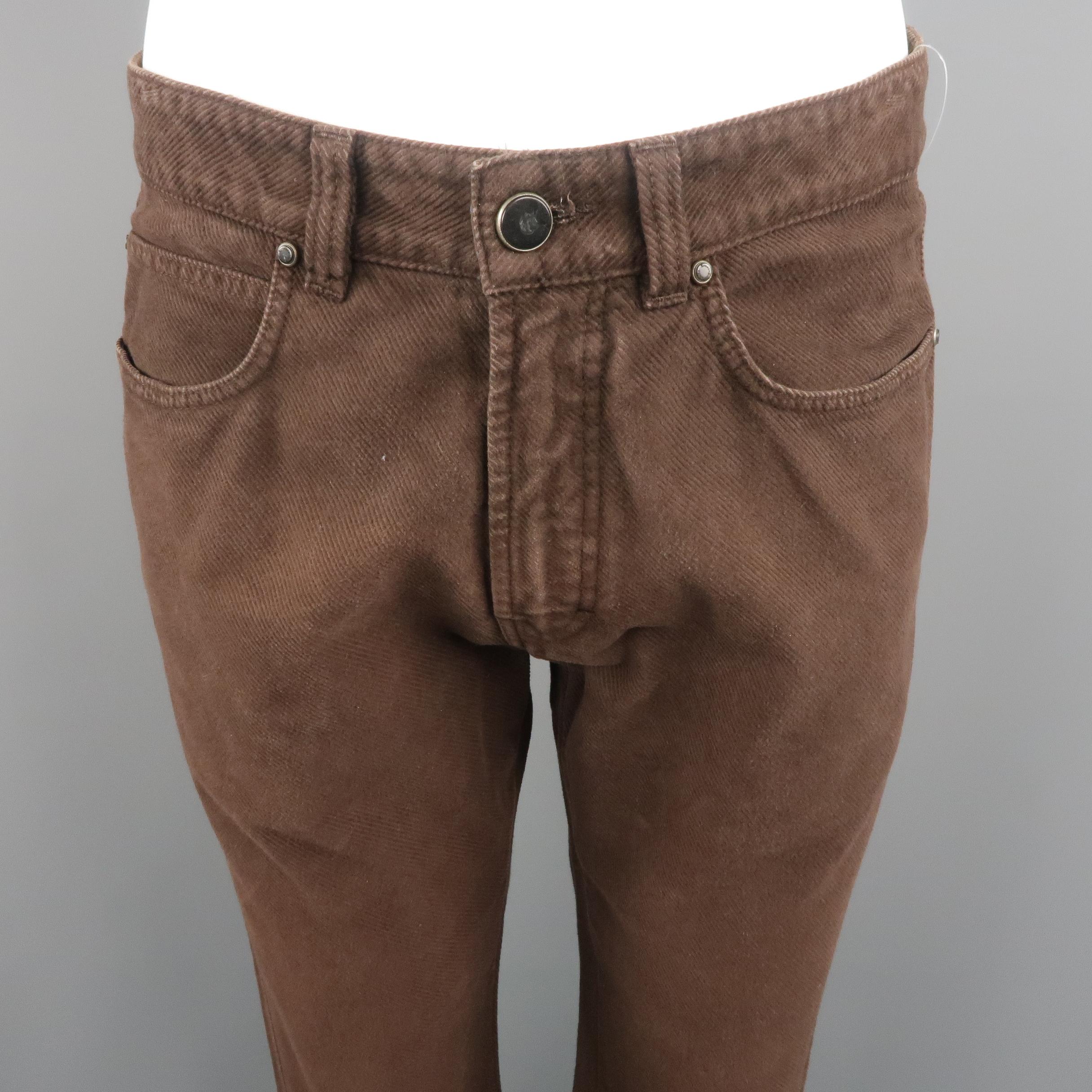 ERMENEGILDO ZEGNA jeans come in brown tone in solid cotton material with zip fly. Light marks of use with fading. Made in Italy.
 
Good Pre-Owned Condition.
Marked: 32  US
 
Measurements:
 
Waist: 32 in.
Rise: 10.5 in.
Inseam: 31 in.