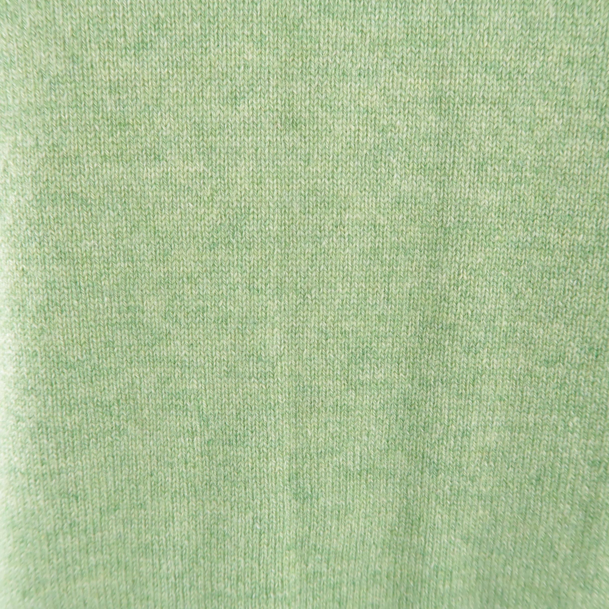 BRUNELLO CUCINELLI Size 44 Green Knitted Cashmere V-neck Sweater 1