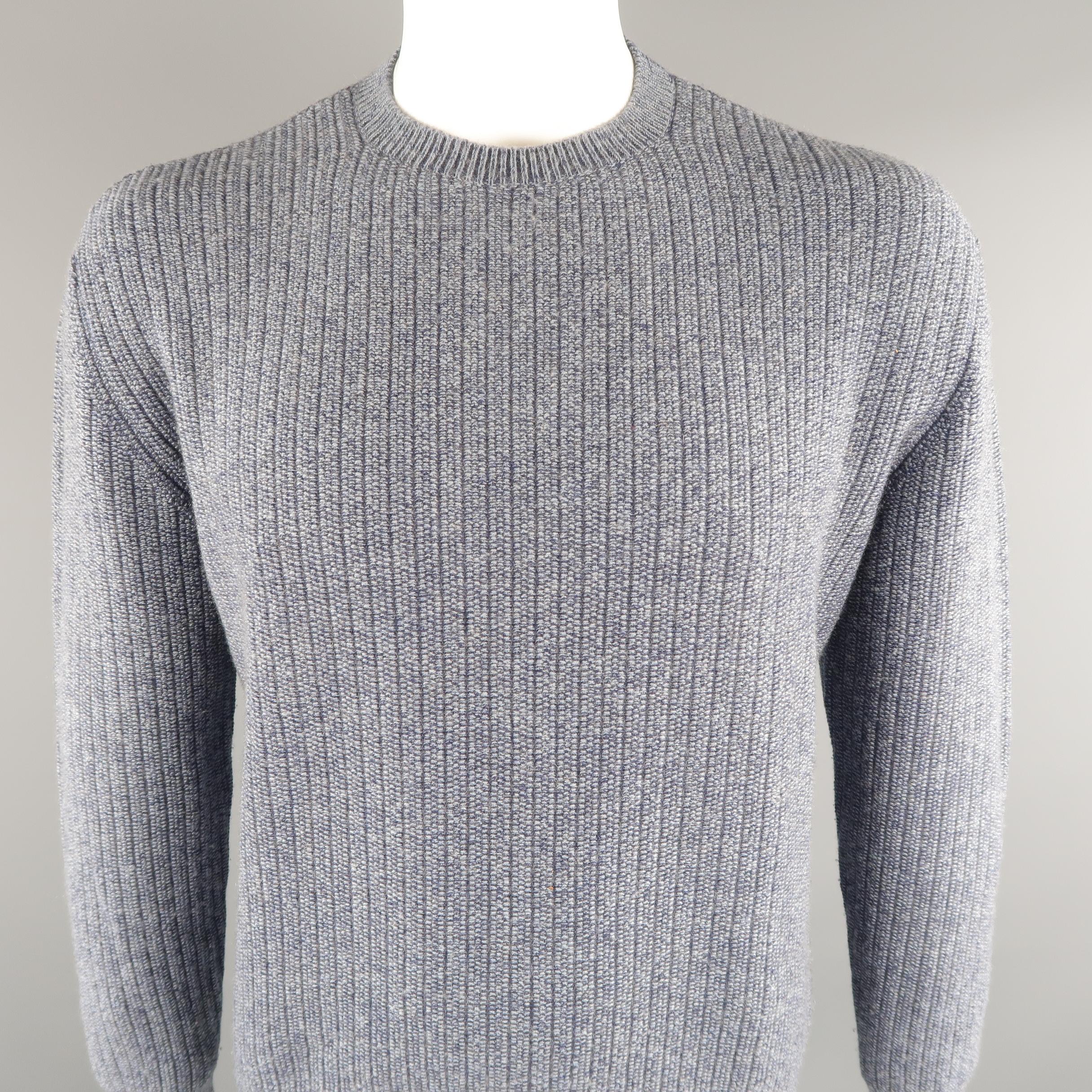 LORO PIANA sweater come in 100% cashmere in a blue tone, ribbed knit, with a crewneck and ribbed cuff and waistband. Made in Italy.
 
Excellent Pre-Owned Condition.
Marked: 52 IT
 
Measurements:
 
Shoulder: 19 in.
Chest: 46 in.
Sleeve: 25