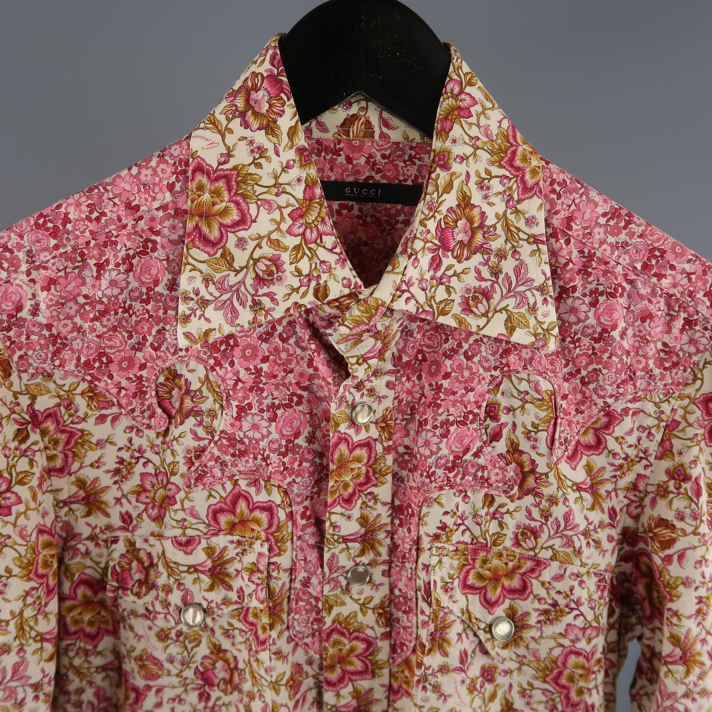 GUCCI by TOM FORD  western shirt come in beige, pink and brown floral cotton, with a pointed collar, snap front, patch flap breast pockets, and western details. Made in Italy.
 
Excellent Pre-Owned Condition.
Marked: 38 IT
 
Measurements:
