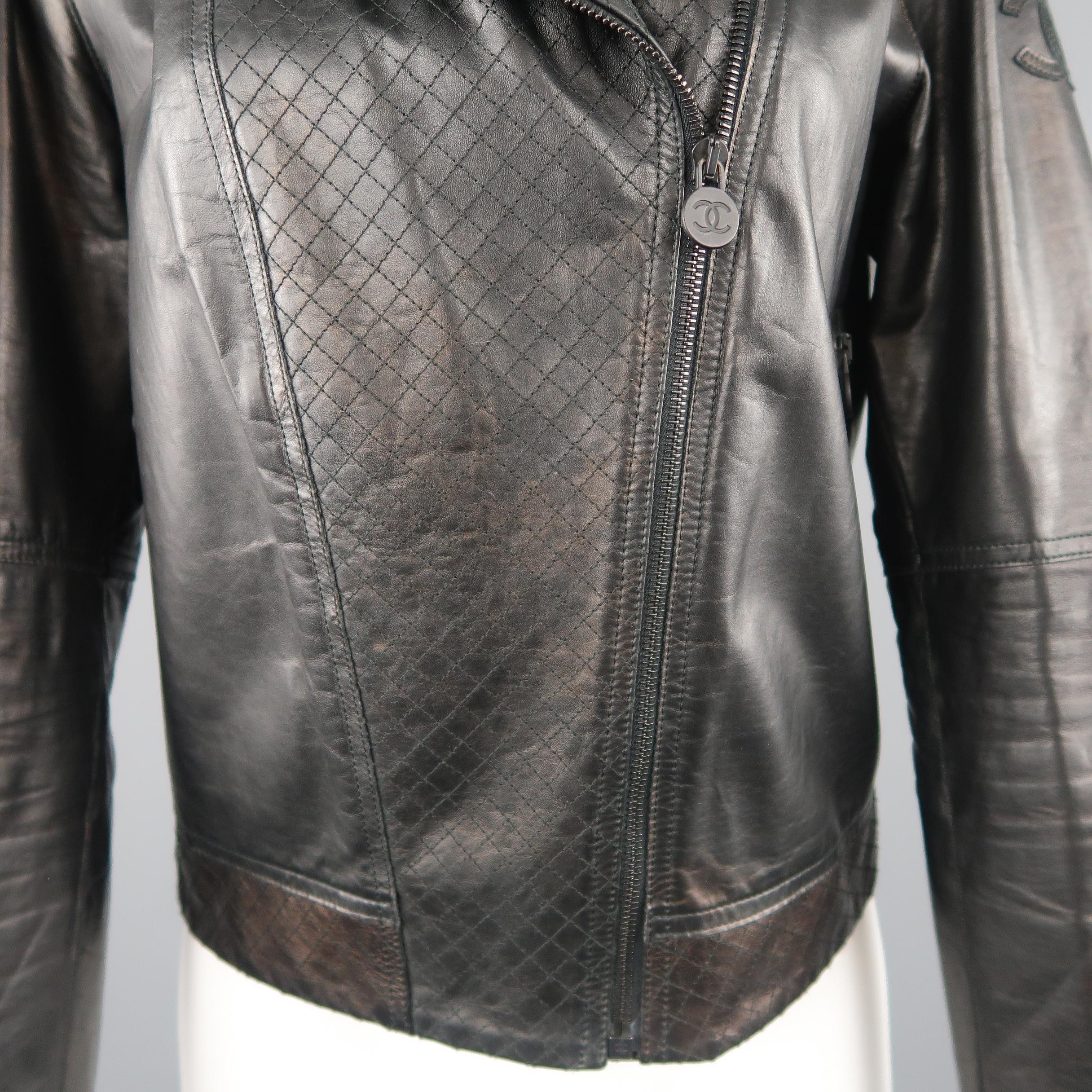 CHANEL Leather Jacket - Size 10 Black Quilted Leather CC Zip Motorcycle Jacket In Good Condition In San Francisco, CA