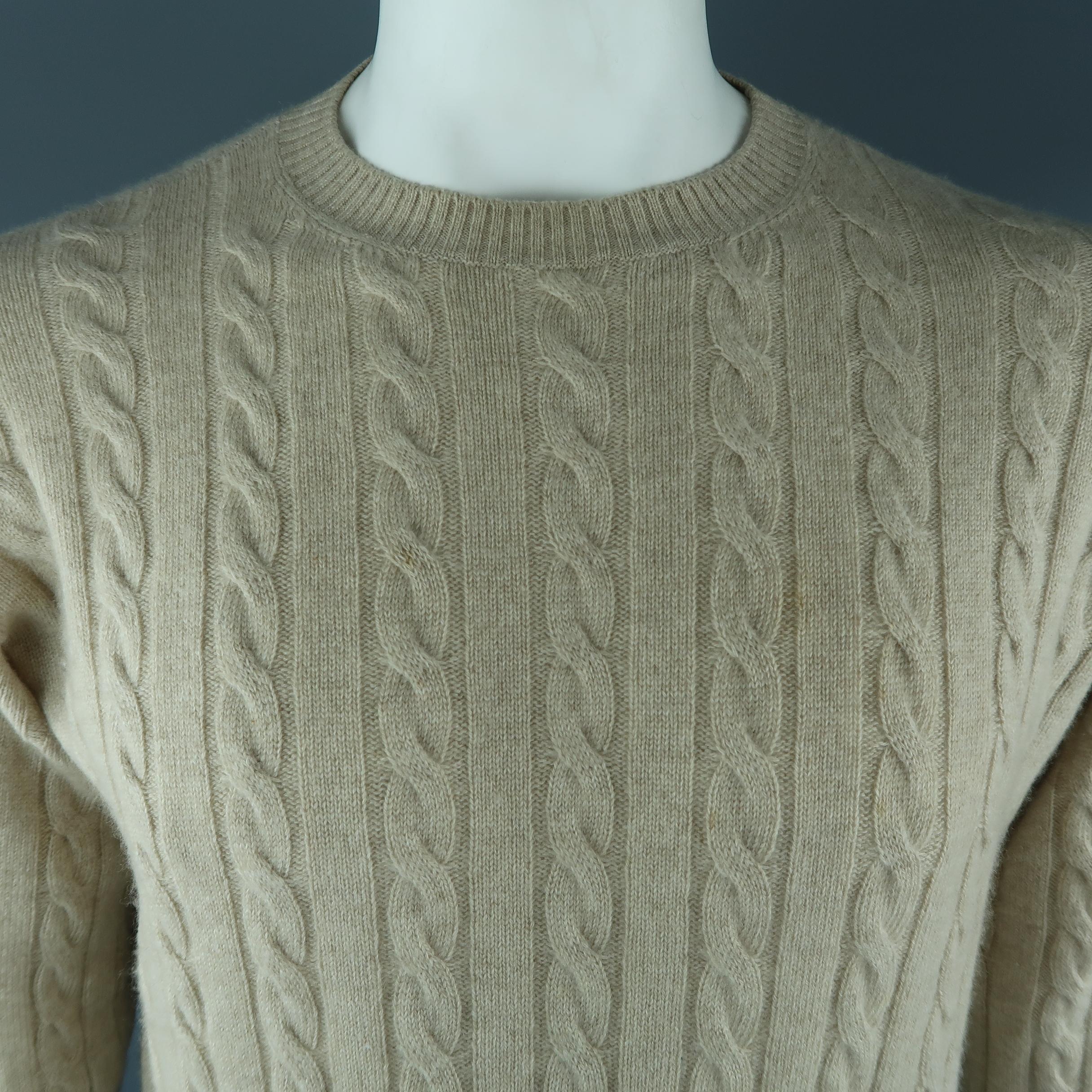 LORO PIANA sweater come in cashmere in a khaki tone, cable knit, with a crewneck and ribbed cuffs and waistband. Made in Italy.
 
Excellent Pre-Owned Condition.
Marked: 50 IT
 
Measurements:
 
Shoulder: 17.5  in.
Chest: 48  in.
Sleeve: 26.5 