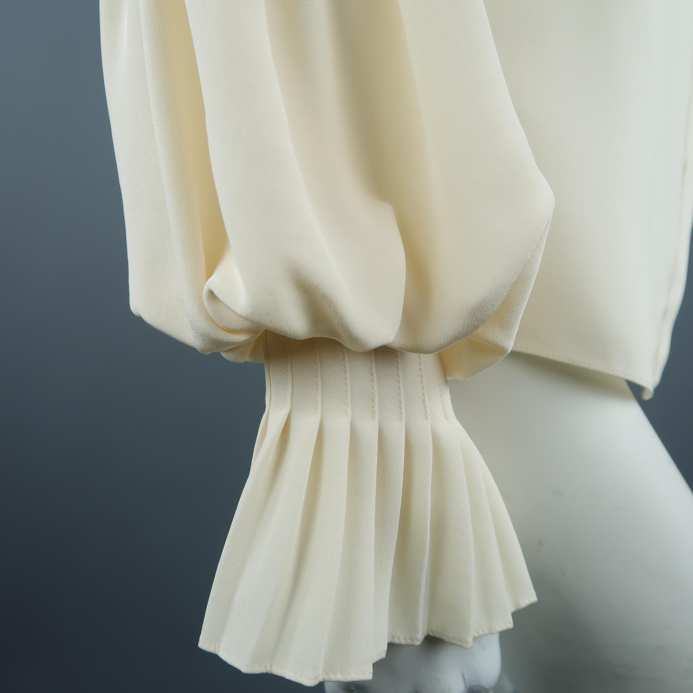 Women's ALEXANDER MCQUEEN Size 4 Cream Silk Layered Bishop Ruffle Sleeve Blouse