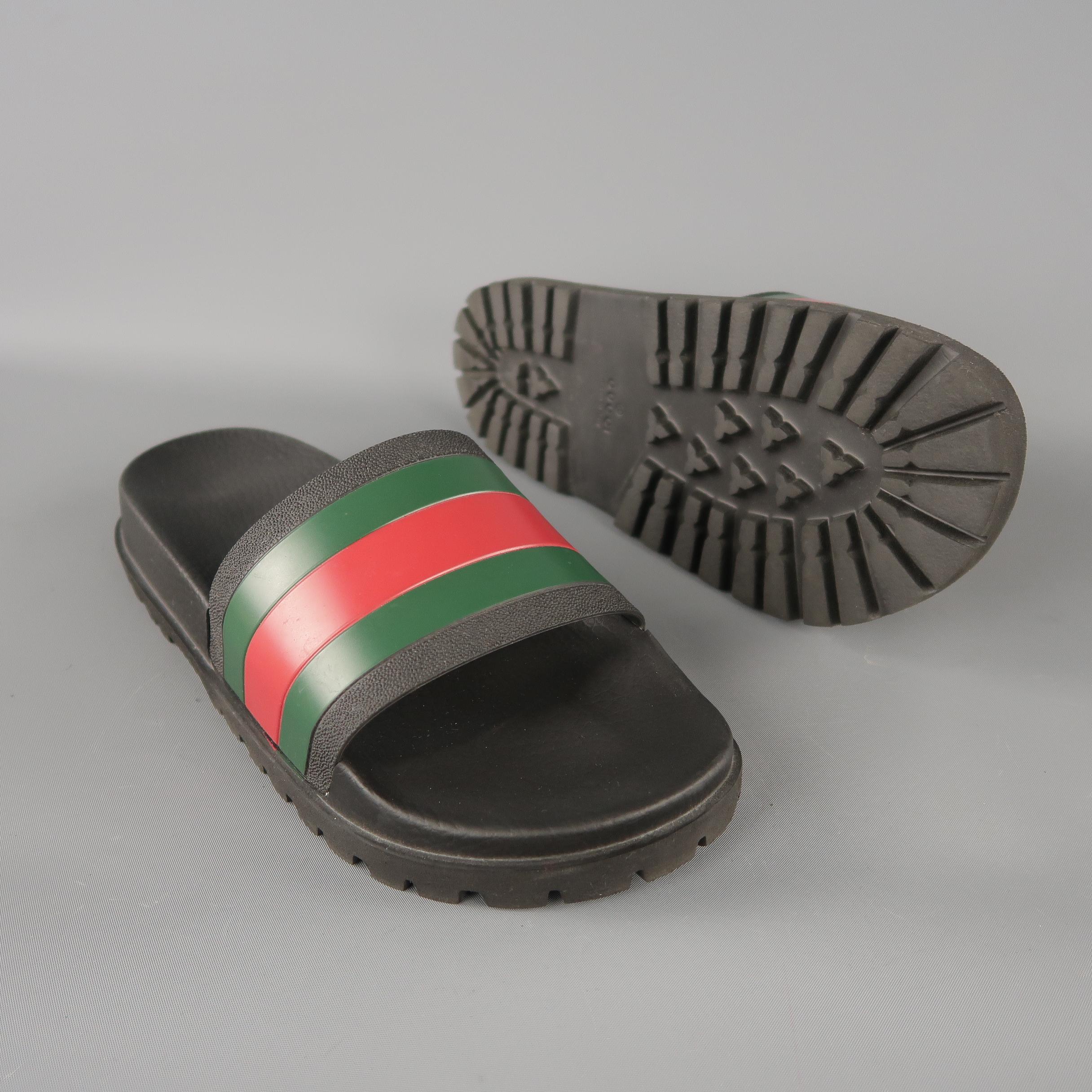 GUCCI Pursuit Size 9 Black Stripe Rubber Slides Sandal In Excellent Condition In San Francisco, CA