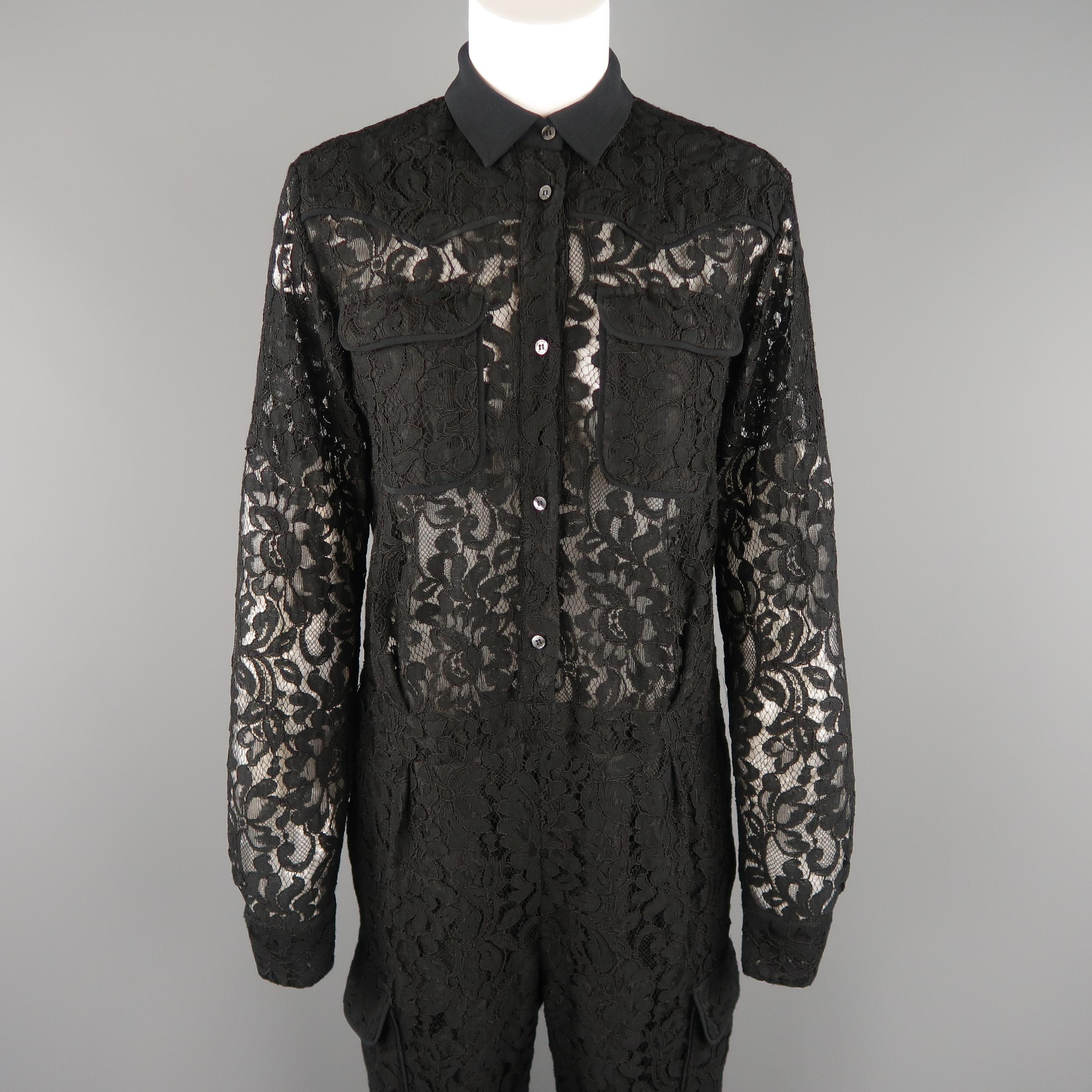 MSGM jumpsuit come sin black lace with a collared, western detailed shirt top and tapered leg pant bottom with cargo pockets. Made in Italy.
 
Excellent Pre-Owned Condition.
Marked: IT 40
 
Measurements:
 
Shoulder: 15 in.
Bust: 34 in.
Waist: 32