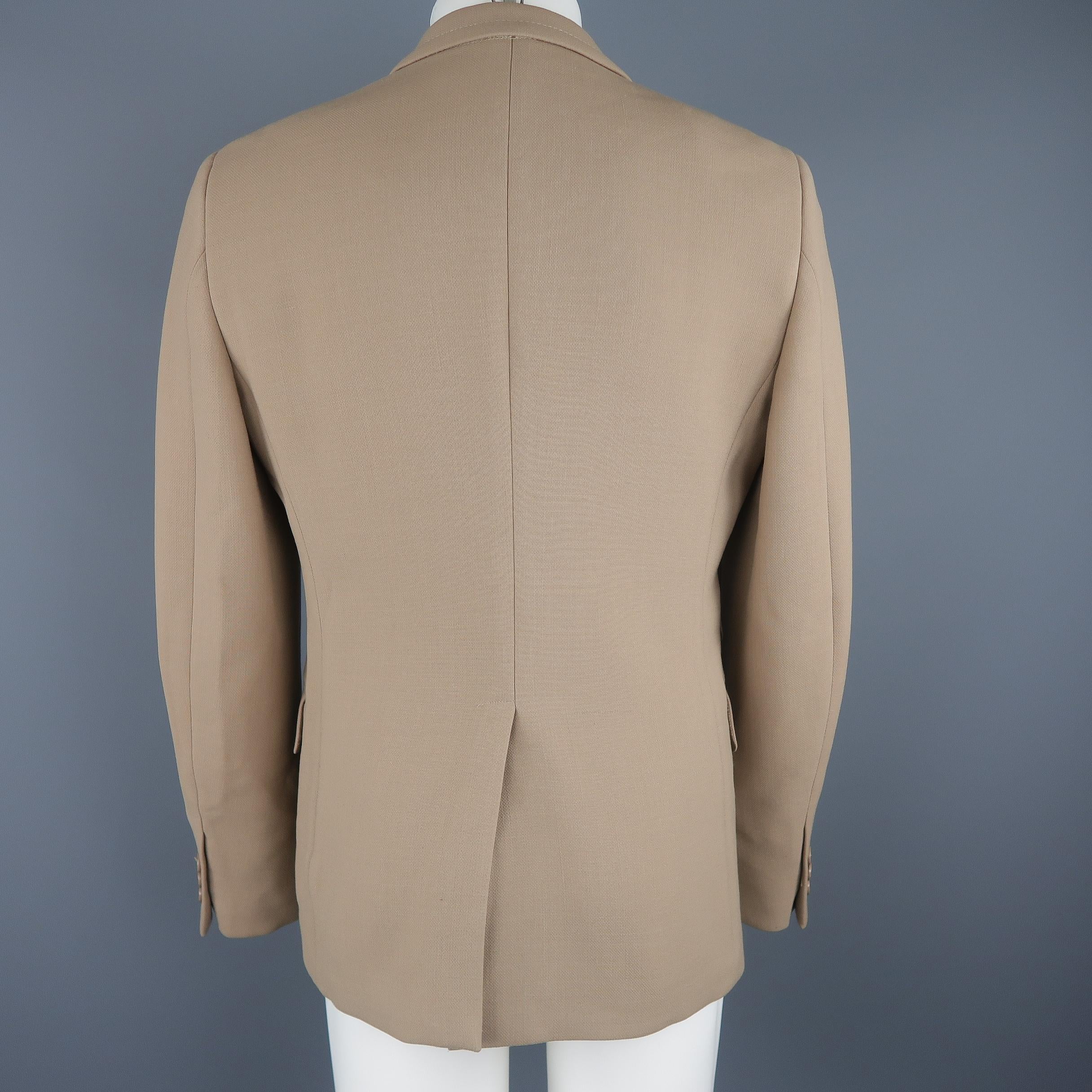 PRADA 42 Tan Solid Wool Notch Lapel Two Button Sport Coat In Excellent Condition In San Francisco, CA