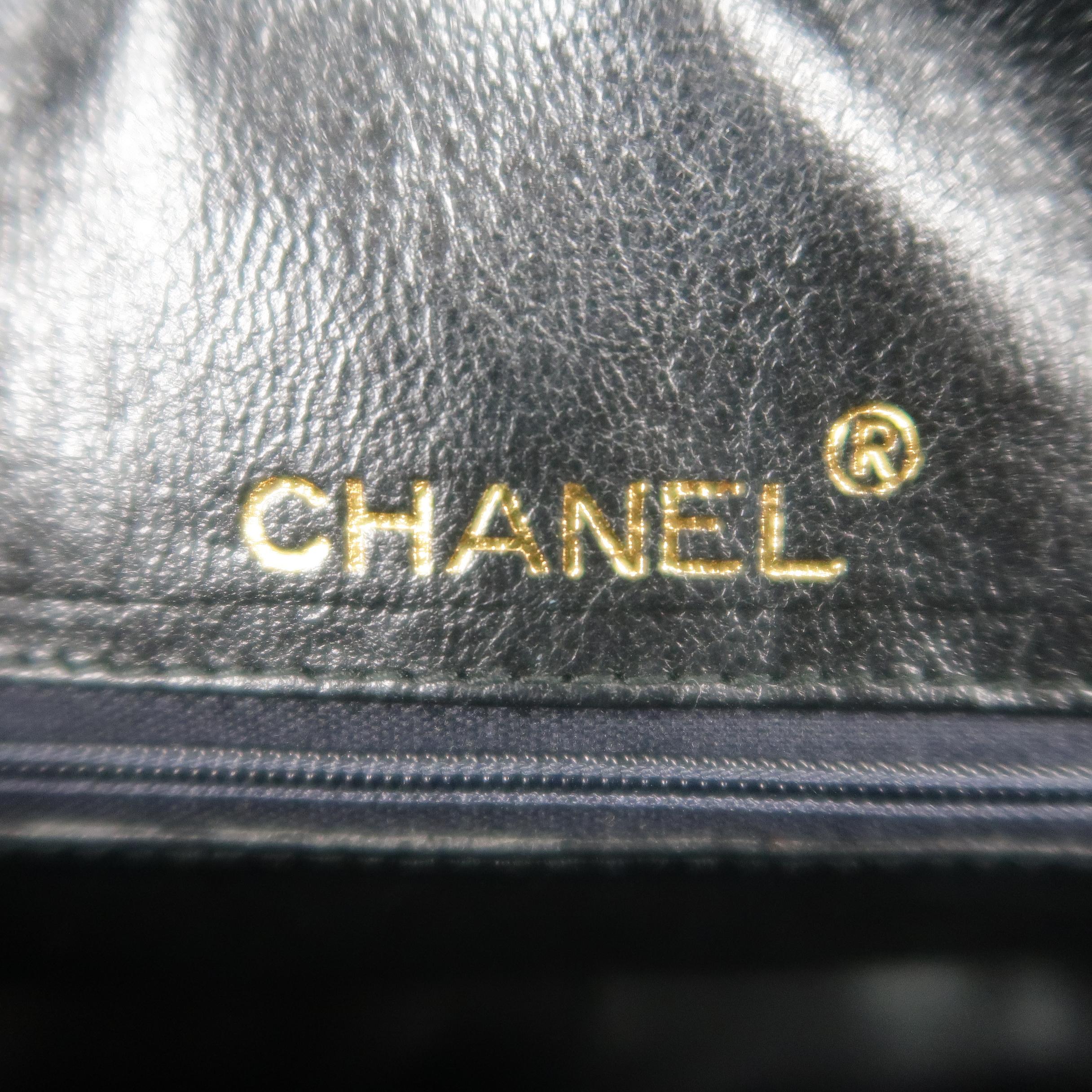 Vintage CHANEL Black Quilted Lizard Leather Gold Chain Strap Shoulder Handbag 8