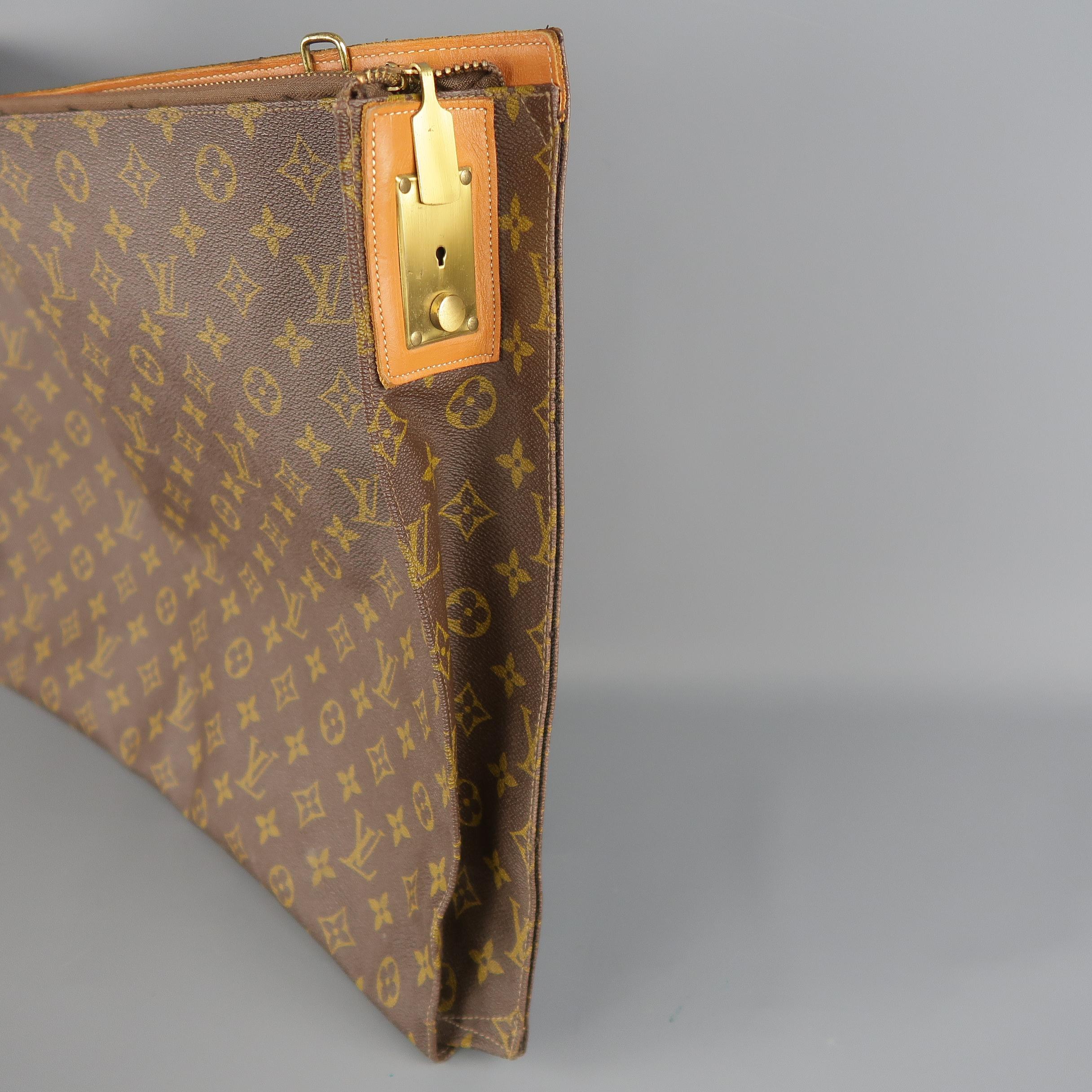 Women's or Men's Vintage LOUIS VUITTON Brown Monogram Coated Canvas Lock Zip Luggage Pouch