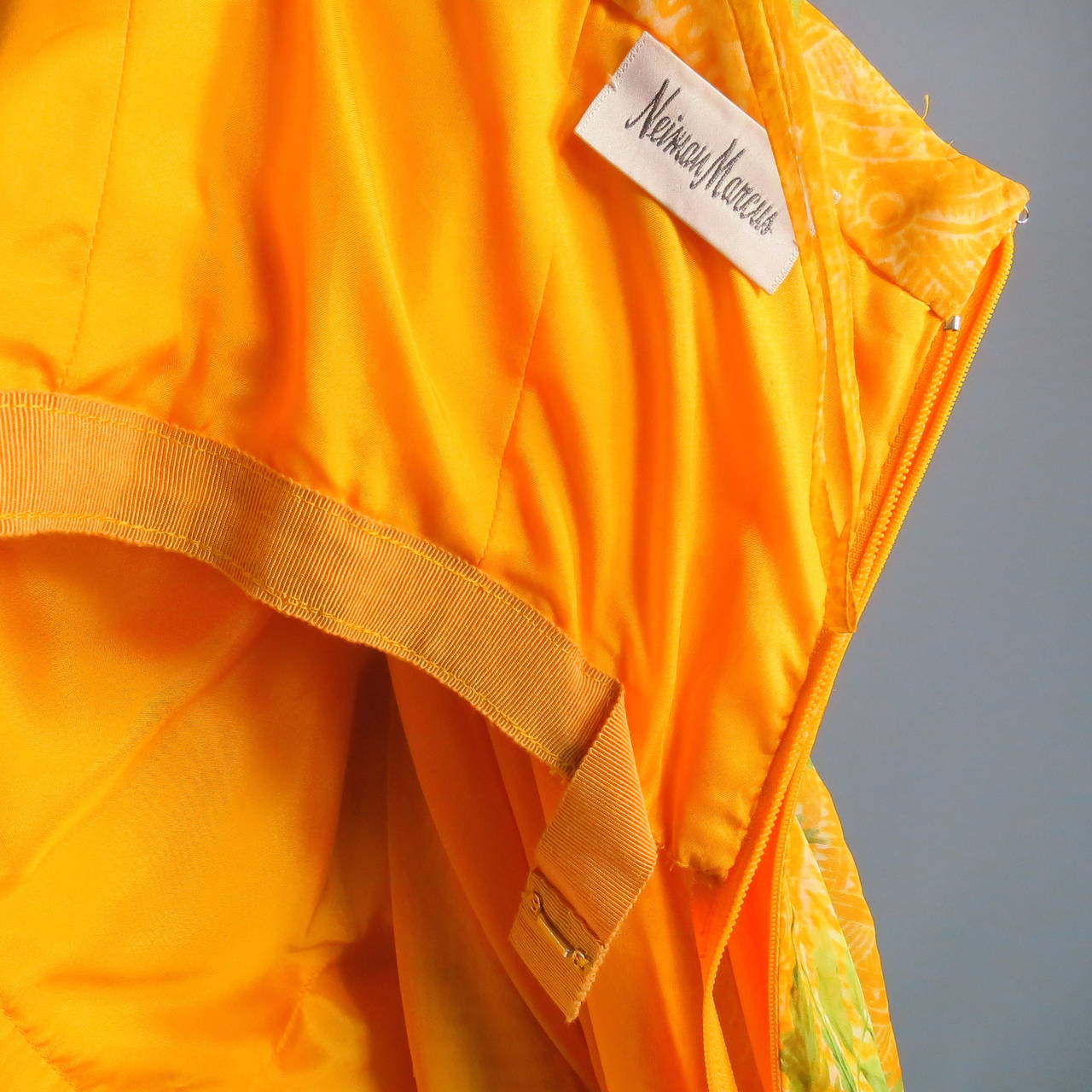 Oscar de la Renta Dress - Yellow Silk Strapless Summer Gown Day / Evening Wear  In Excellent Condition In San Francisco, CA