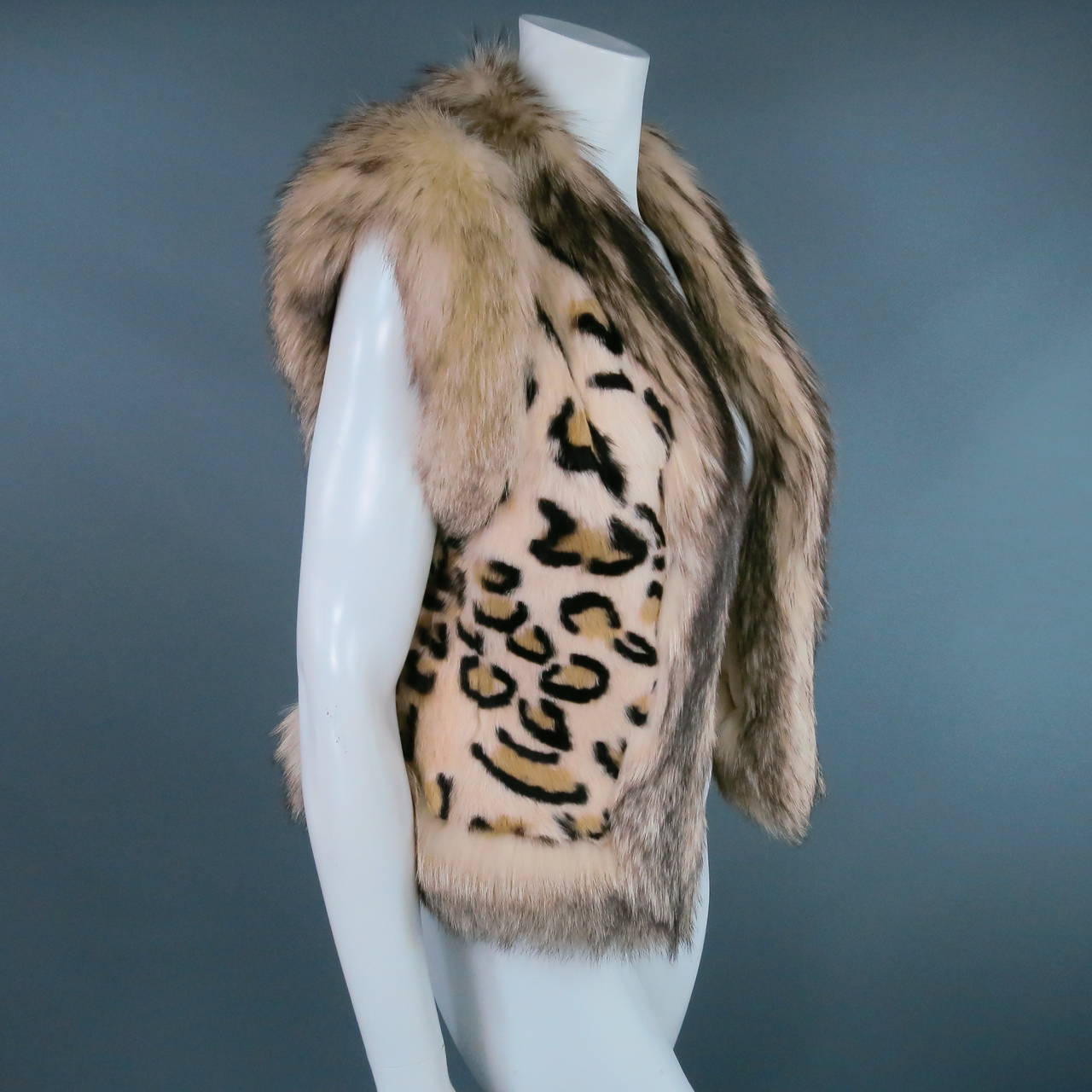 VALENTINO Size 6 Beige Rabbit Fur Leopard Print Vest In Excellent Condition In San Francisco, CA