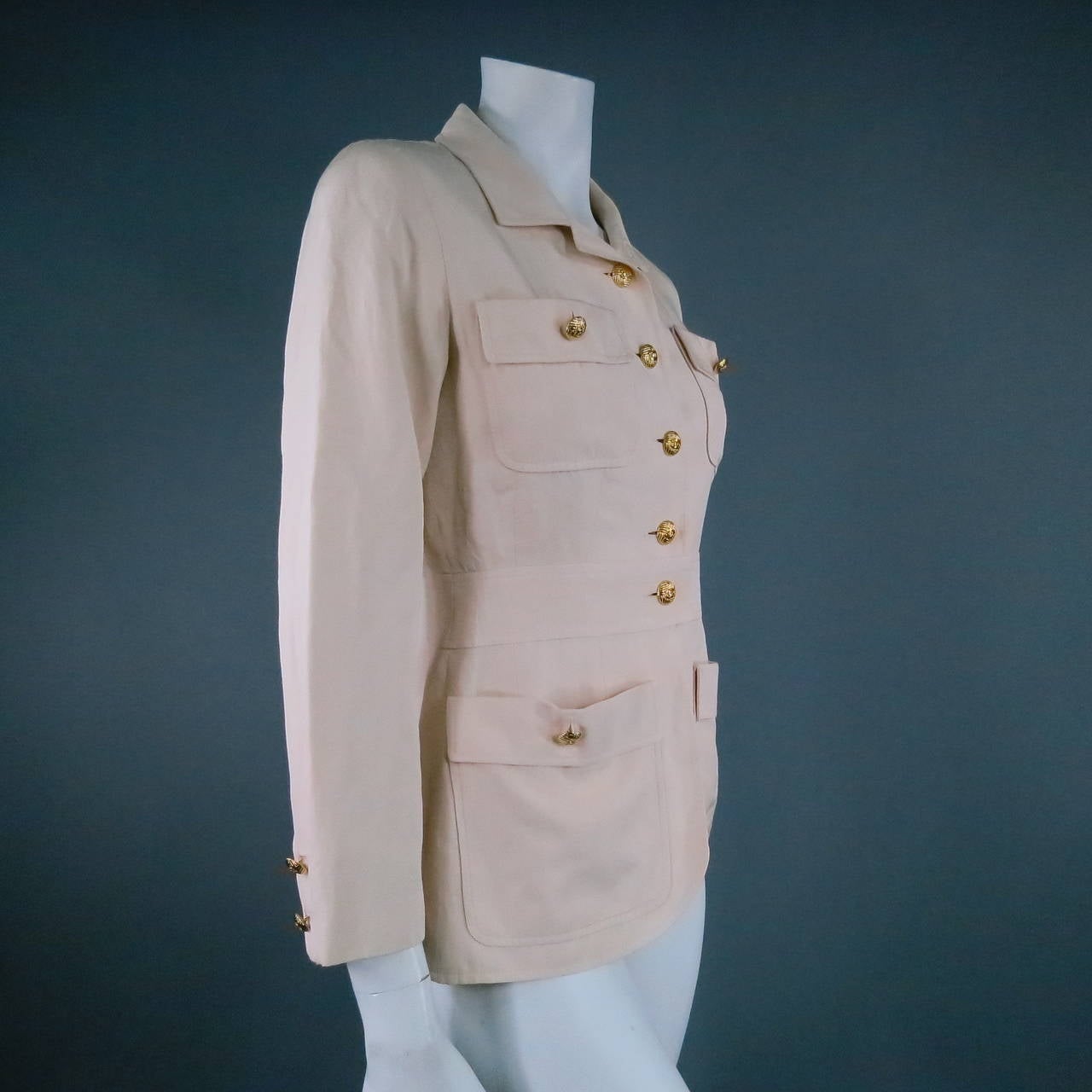 Women's Vintage CHANEL Size 4 Beige Silk LinenJacket