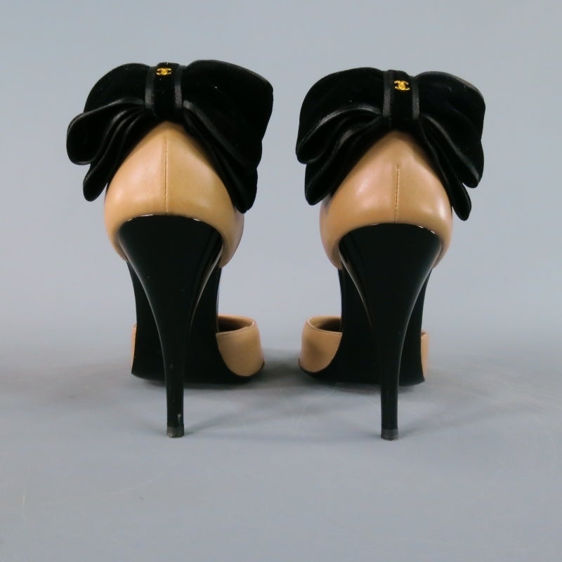 CHANEL Size 11 Camel and Black Leather D'Orsay Pumps Velvet Bow at 1stdibs